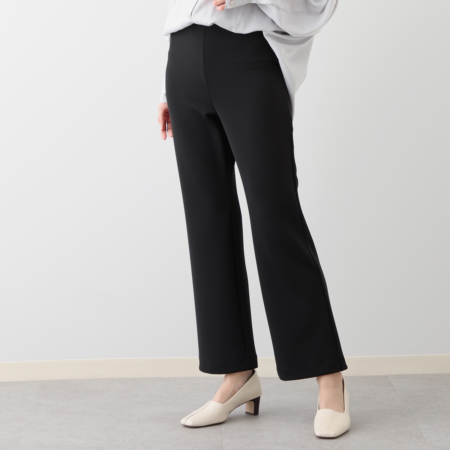 ＜股下７０ｃｍ＞上質ごこち 静電気防止 セミフレアーパンツ 