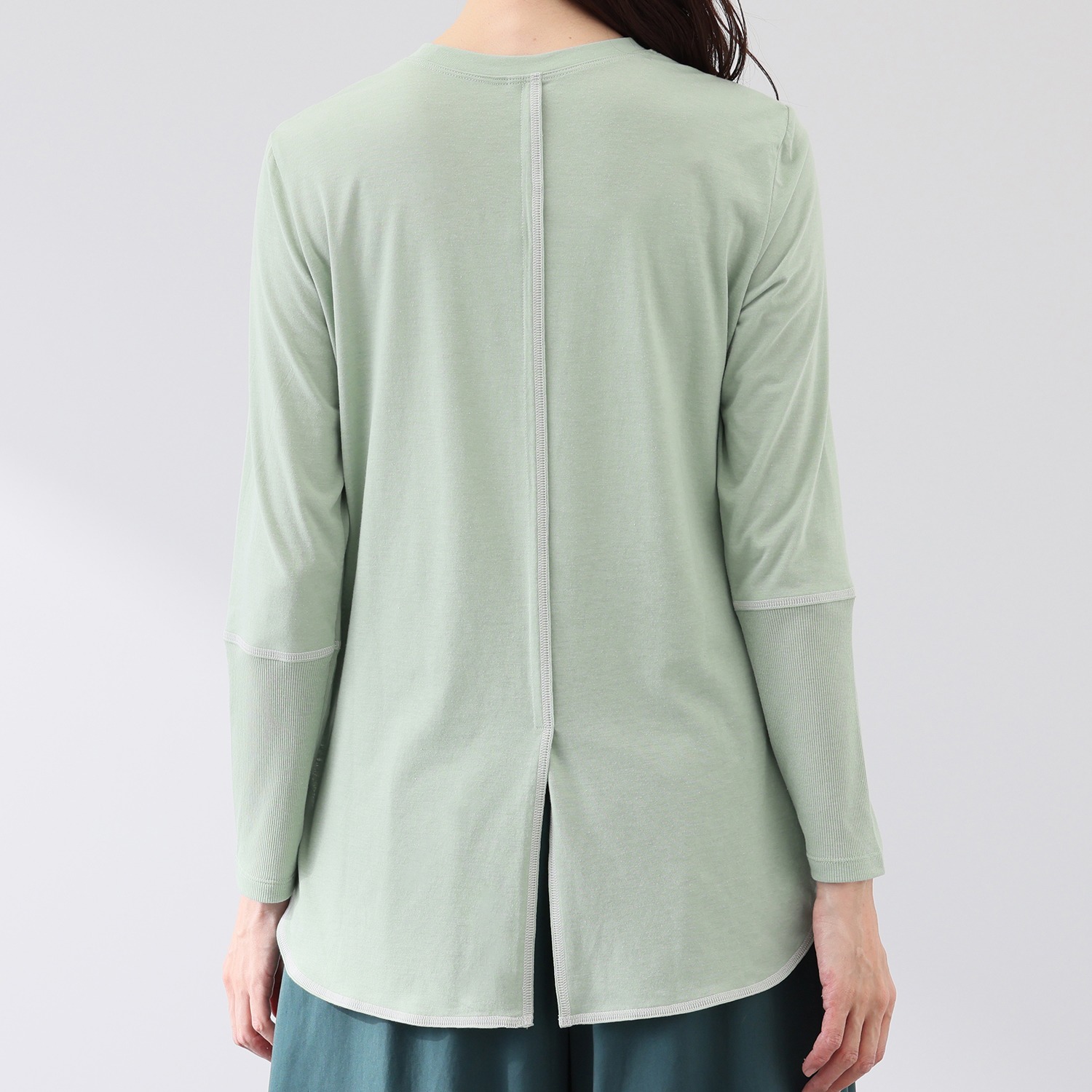 アンリック　オー　ブルー ヌーディ天竺 ステッチアクセント シャツテールプルオーバー