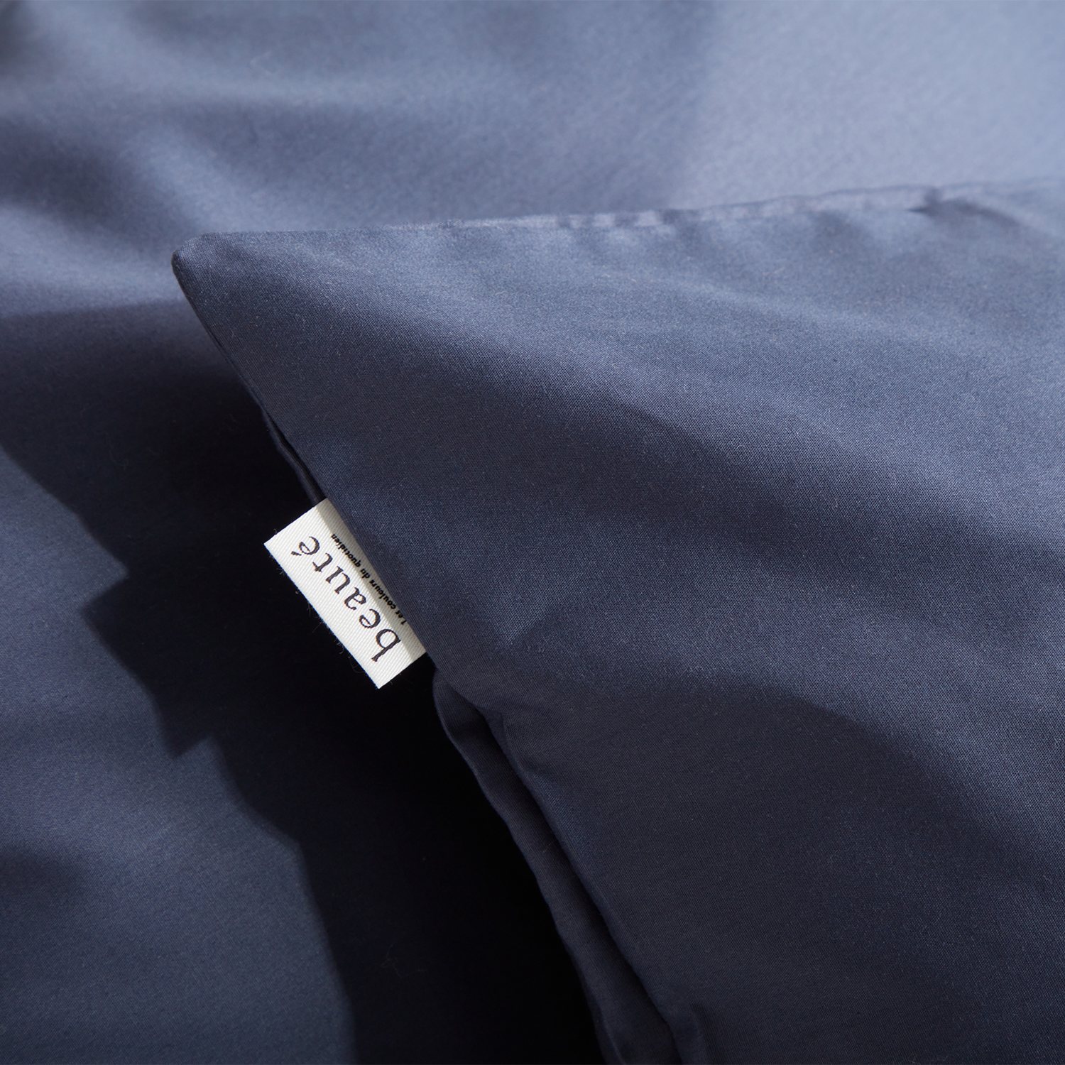 西川 コットン１００％ 日本製ピローケース 同色２枚組