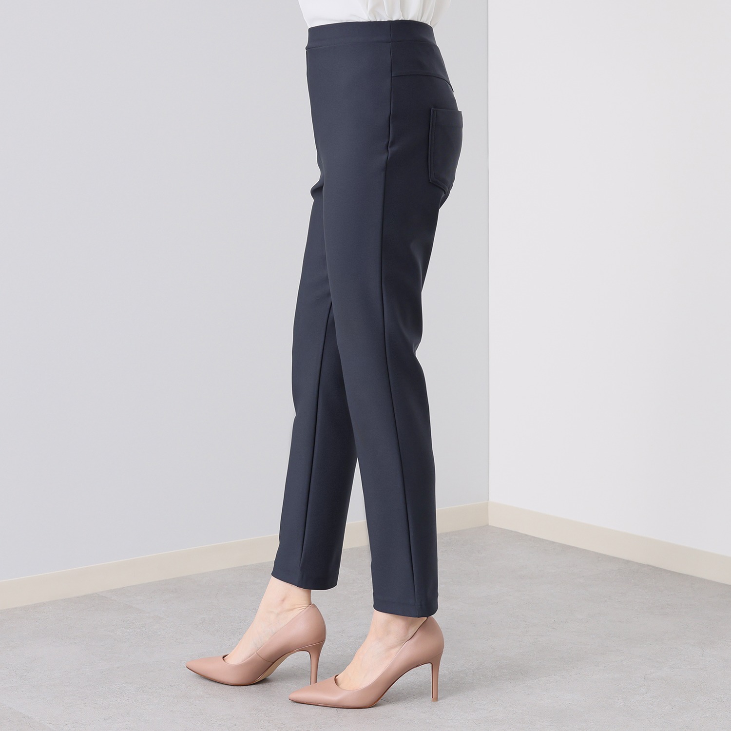 有木 ジャパンメイド はっ水スリムパンツ＆テーパードアンクルパンツ