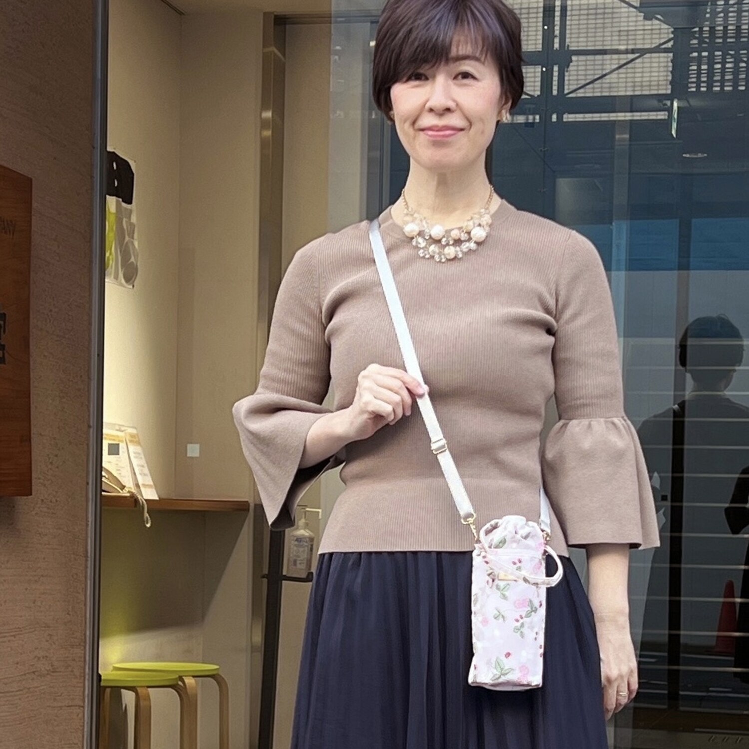 ウェッジウッド ワイルドストロベリー はっ水 ショルダーストラップ付 ペットボトルホルダー