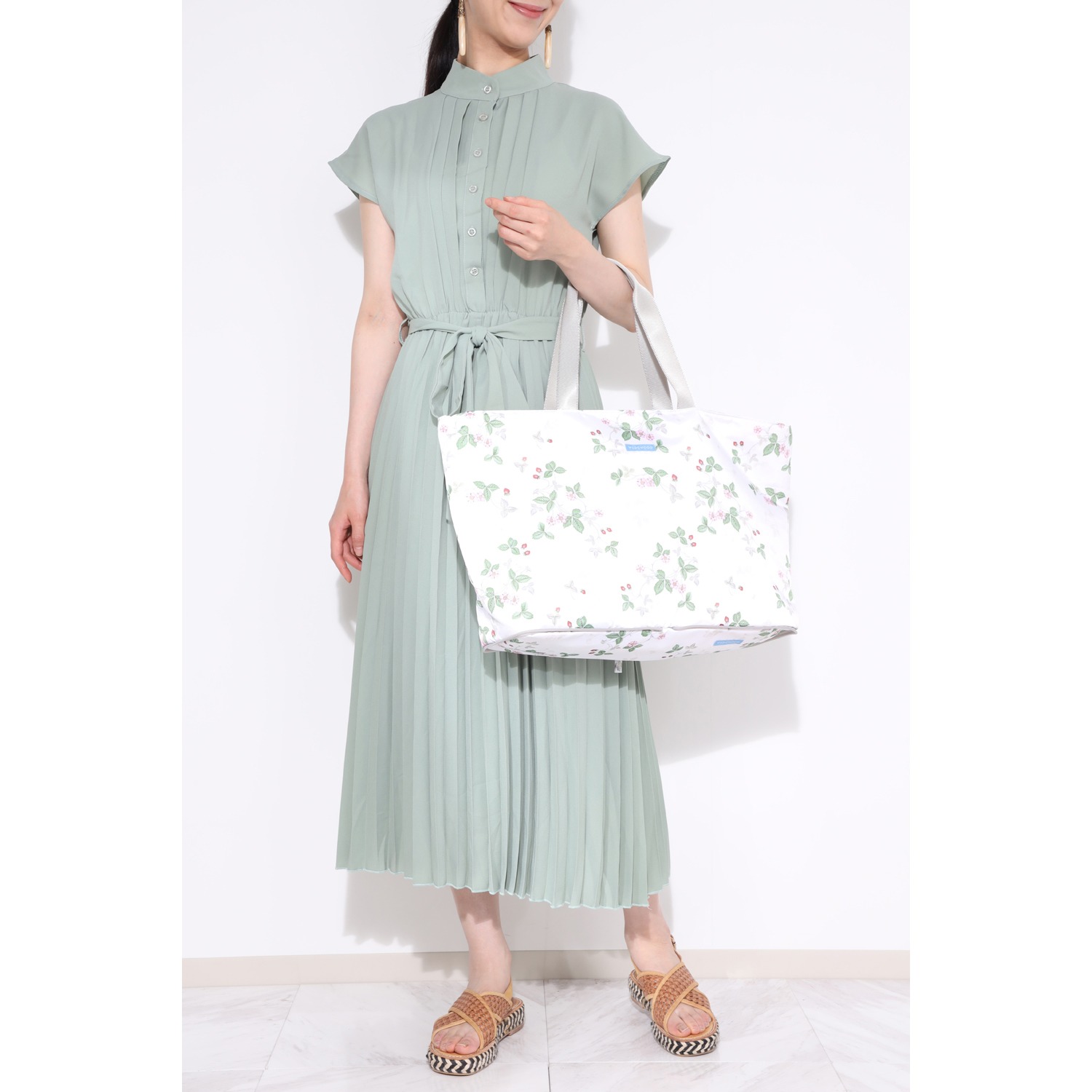 ウェッジウッド ワイルドストロベリー ポケッタブルトートバッグ