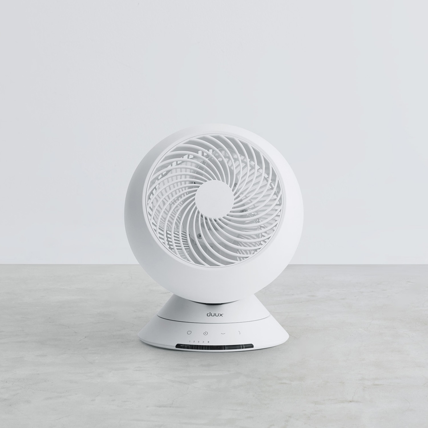 デュクス やさしい風も パワフルな風もおまかせ！ グローブ ３Ｄサーキュレーター 