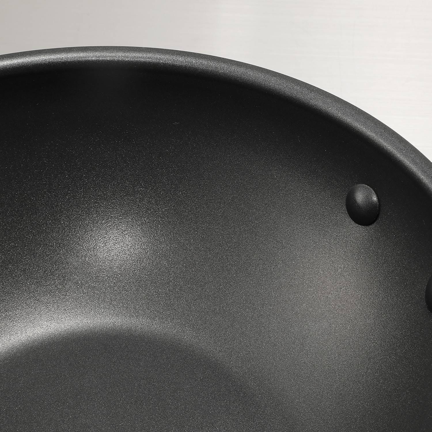 ＜２６ｃｍ＞マイヤー 深型＋丸底のこだわり形状 素早く炒めて 少ない油で揚げられる ステアフライパン 