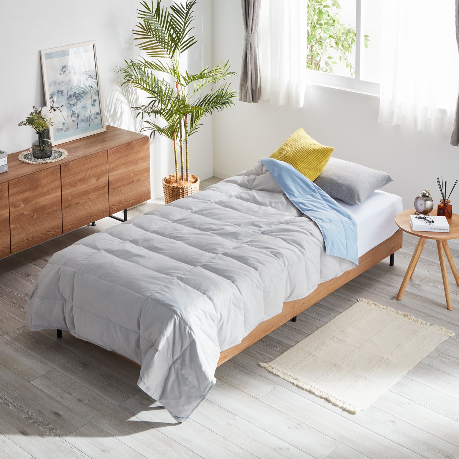 ＜ダブル＞西川 英国産ダウン ひんやり＆綿混生地の リバーシブルで使える！ 洗えるダウンケット “ターンクール” 