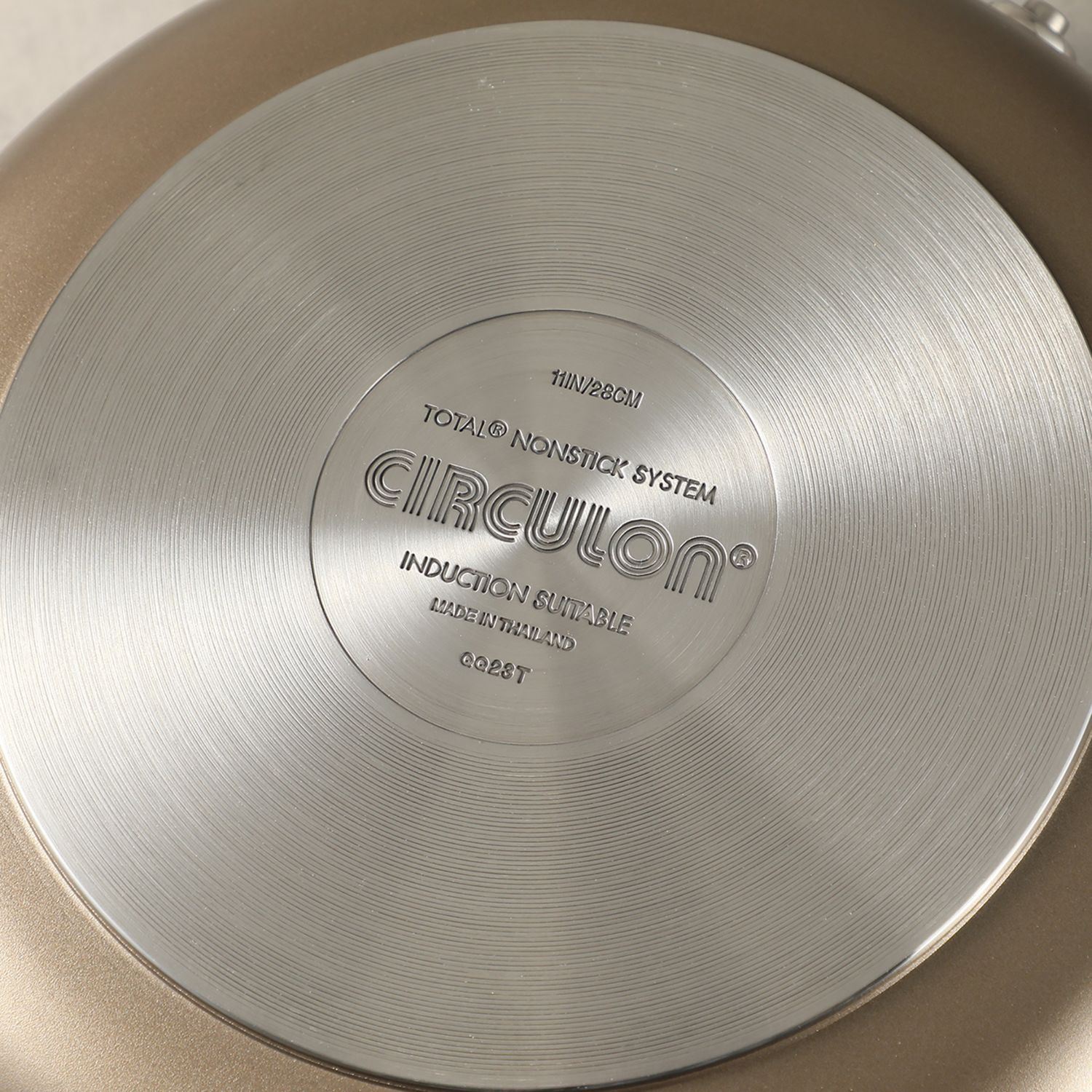 ＜２７ｃｍ＞マイヤー サーキュロンフライパン シャンパンカラー 