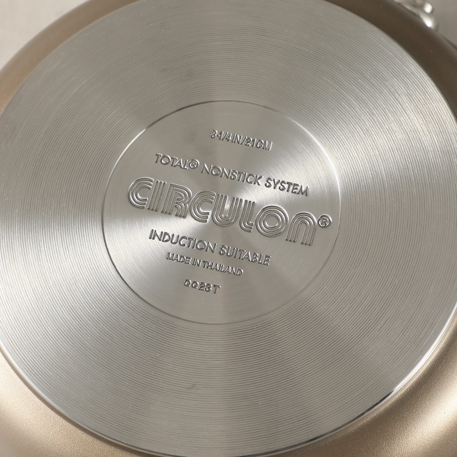 ＜２１ｃｍ＞マイヤー サーキュロンフライパン シャンパンカラー 