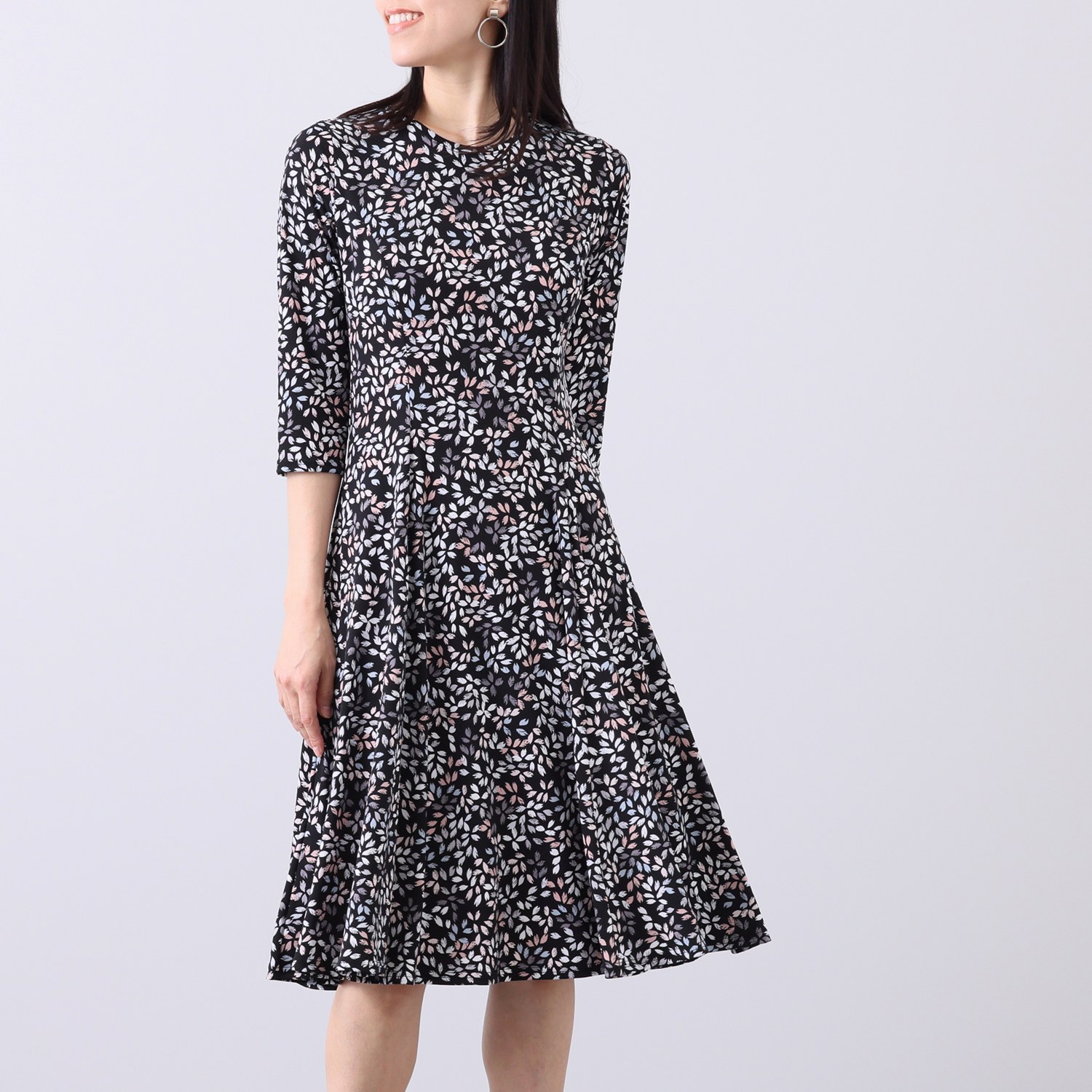 ダジュール 花びらプリント フレアーワンピース