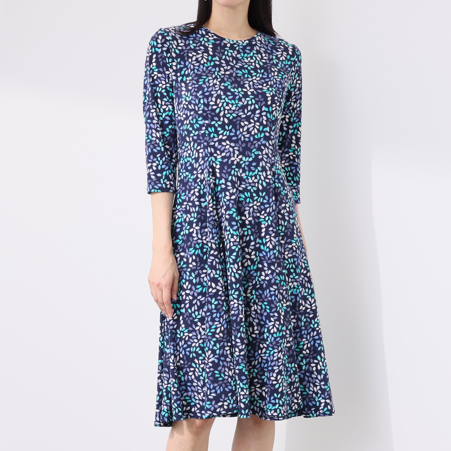 ダジュール 花びらプリント フレアーワンピース