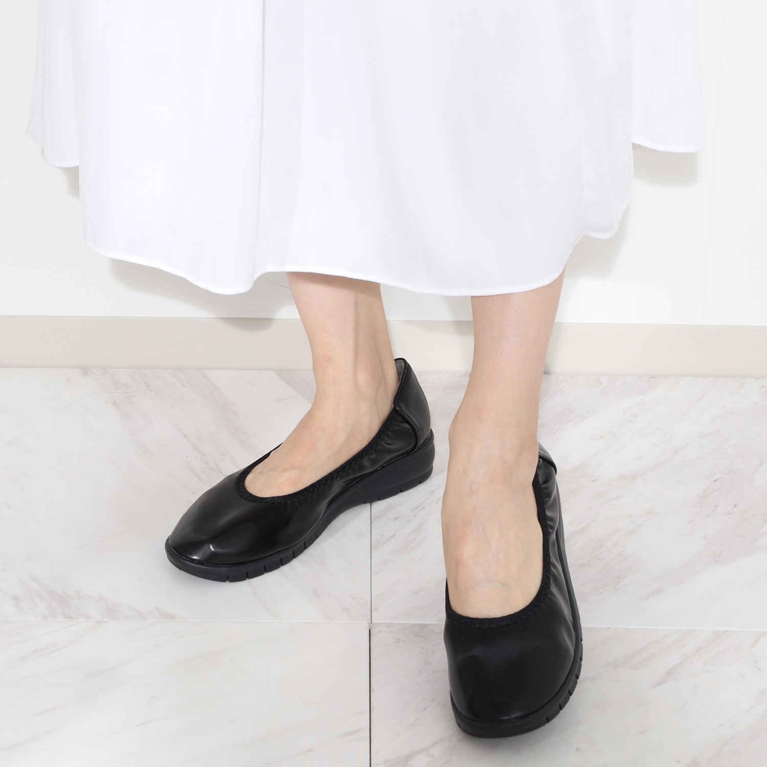 ブランコワール はっ水ストレッチ 超軽量プレーンパンプス