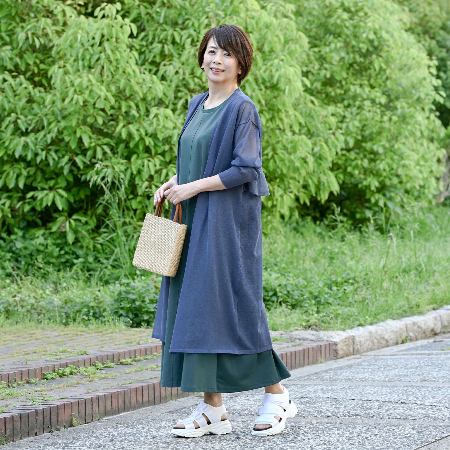 アンリック　オー　ブルー シアーニット バックフレアー ロングカーディガン