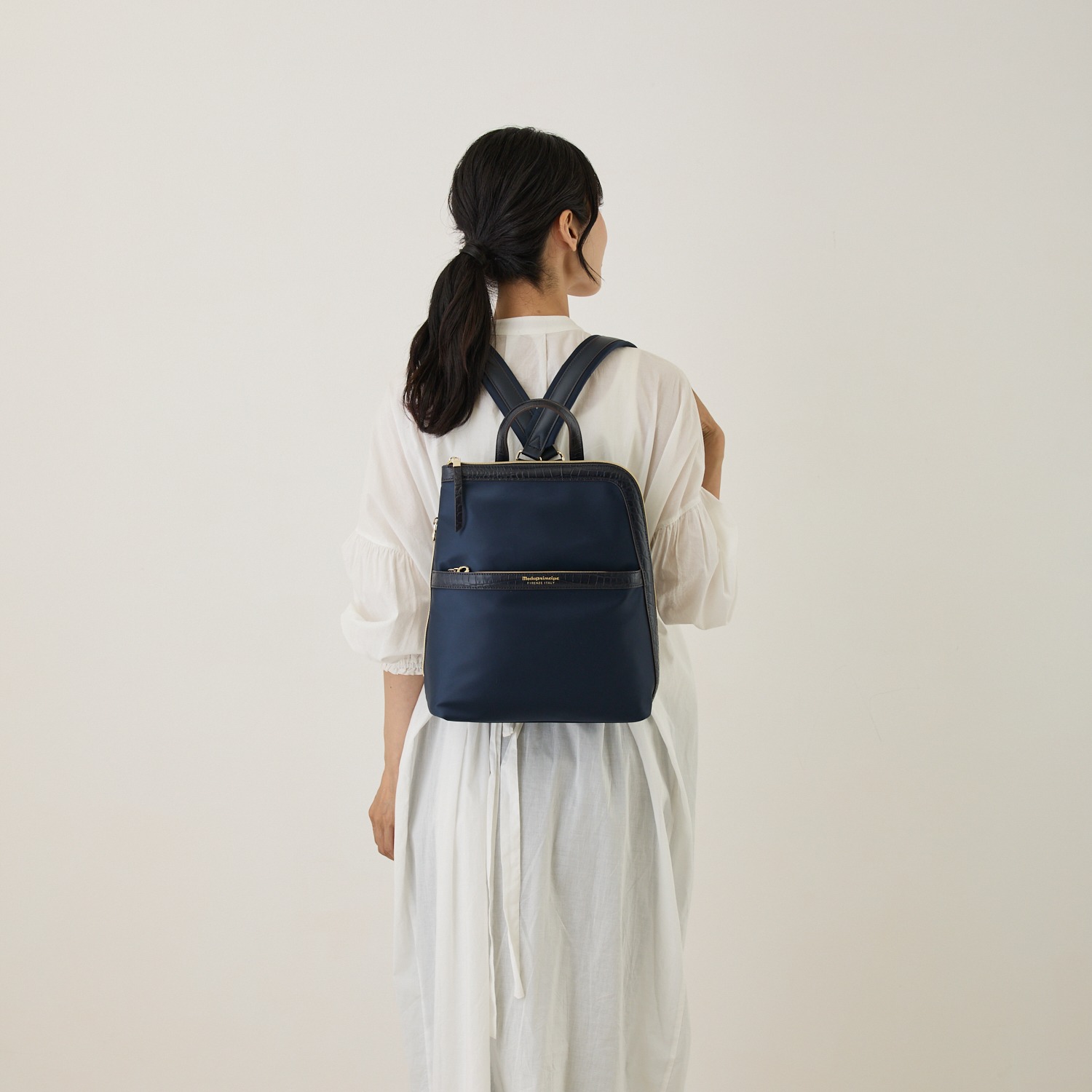 モーダプリンチペ はっ水 ナイロン＆レザーコンビ Ｌ字ファスナー スリムリュック