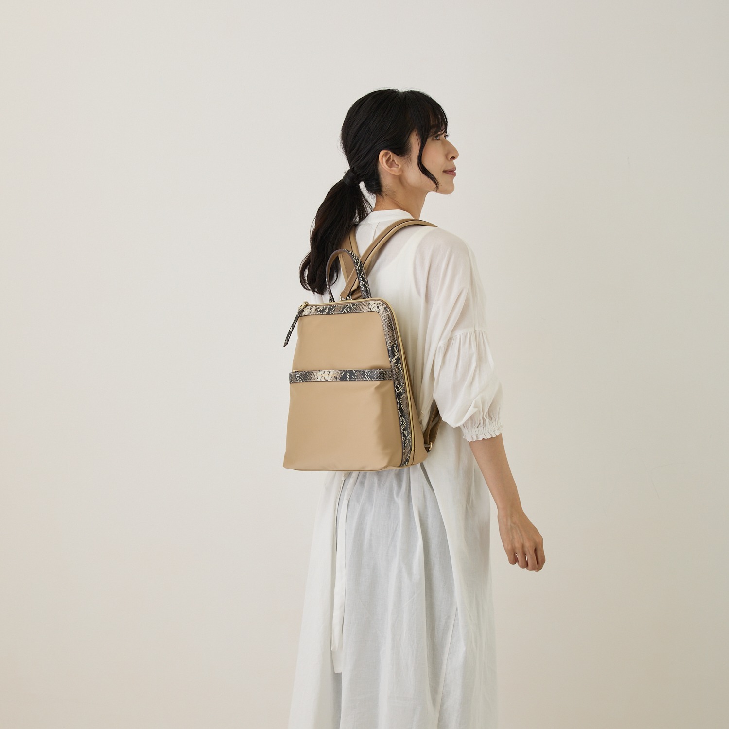 モーダプリンチペ はっ水 ナイロン＆レザーコンビ Ｌ字ファスナー スリムリュック