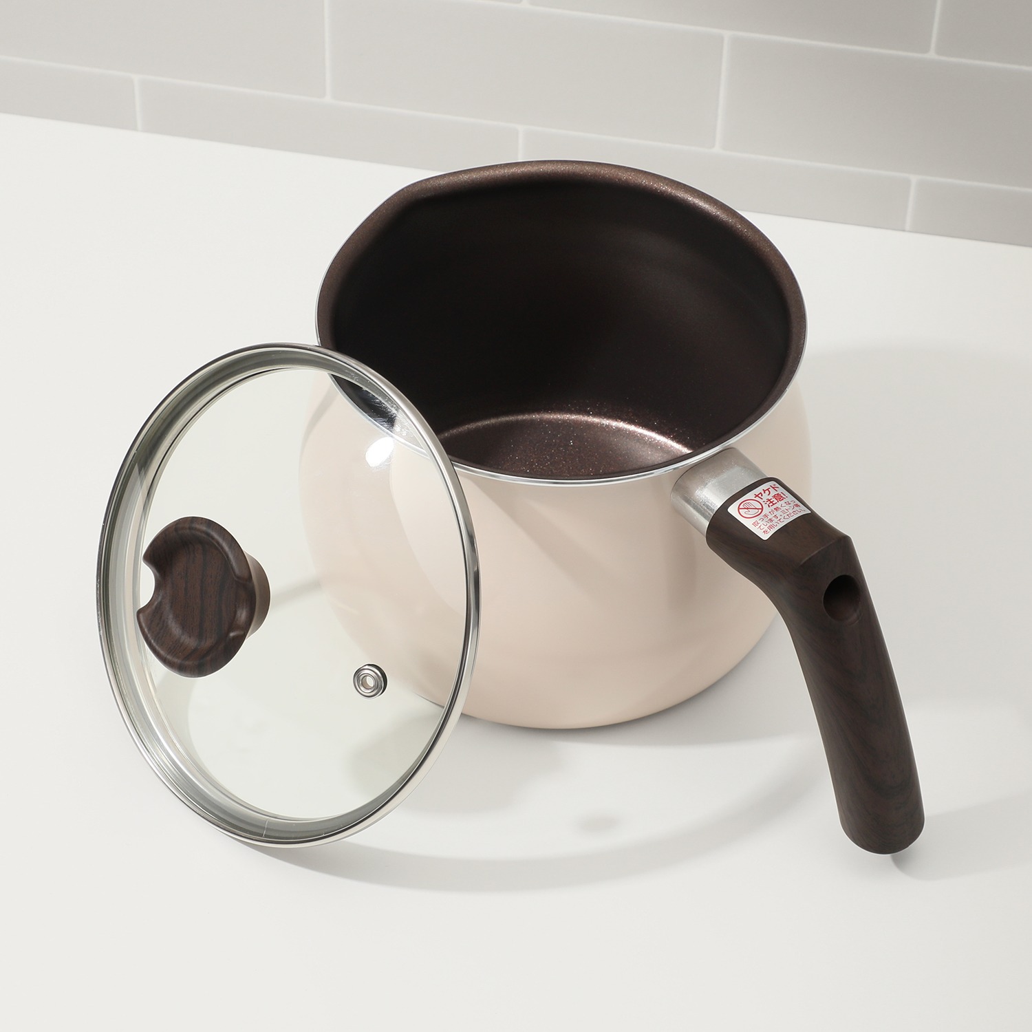 １台７役のマルチポットと コンパクトなフライパンで 手軽に多彩な調理！ ちょこっとクック ２点セット