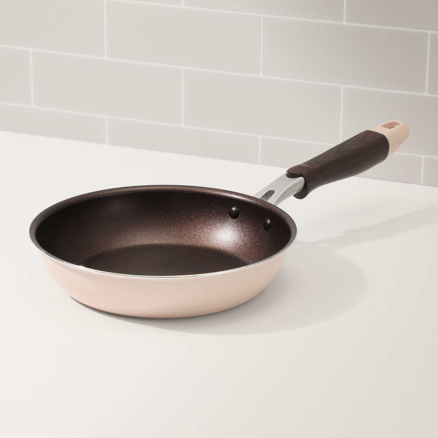 １台７役のマルチポットと コンパクトなフライパンで 手軽に多彩な調理！ ちょこっとクック ２点セット