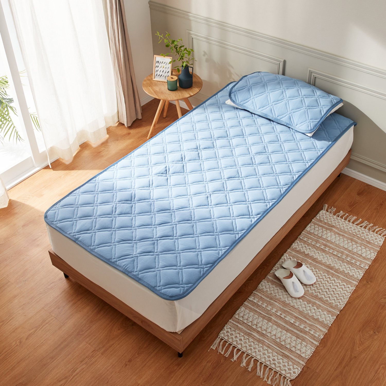 マジカルドライ 防ダニ加工わた入り 除湿・消臭 敷きパッド ＜シングル＞ 