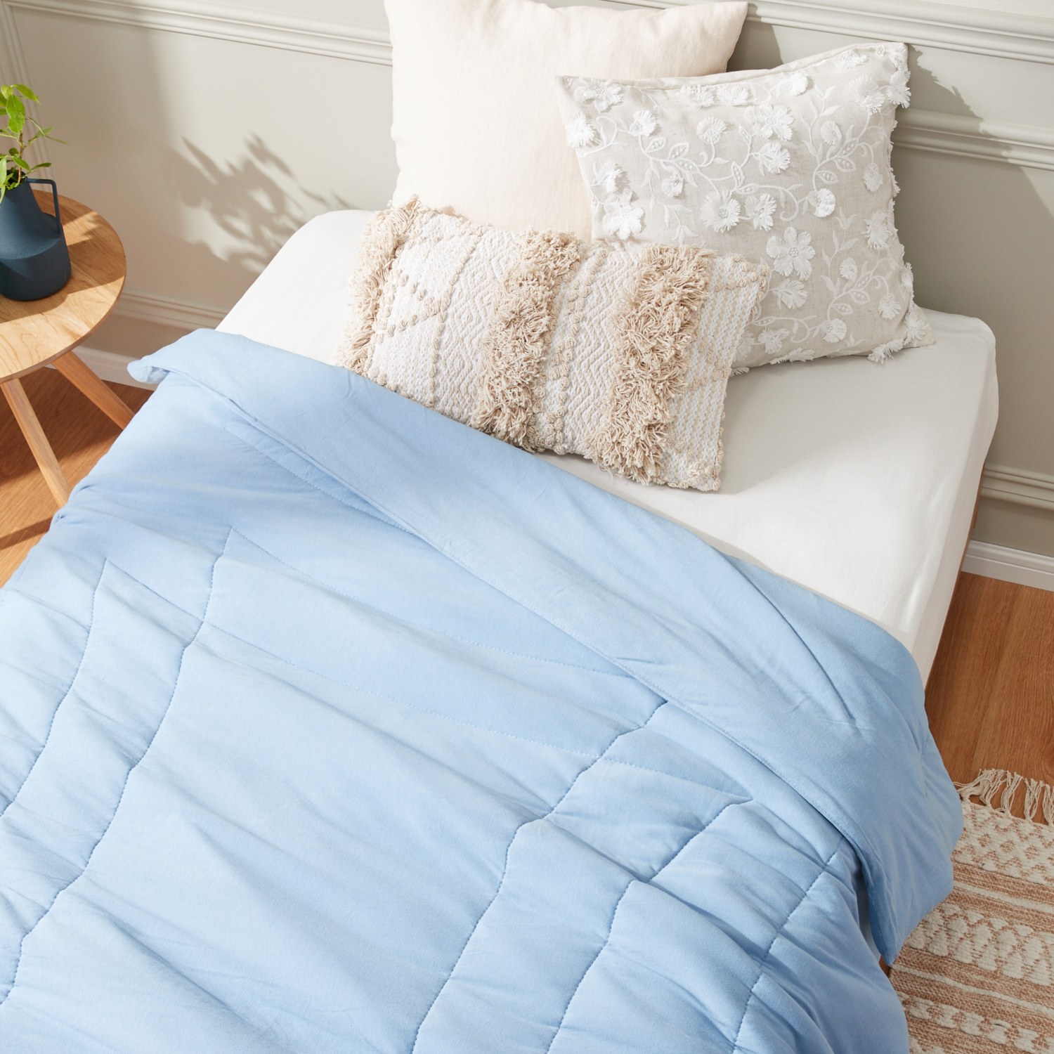 ＜シングル＞マジカルドライ 防ダニ加工わた入り 除湿・消臭 肌掛けふとん 