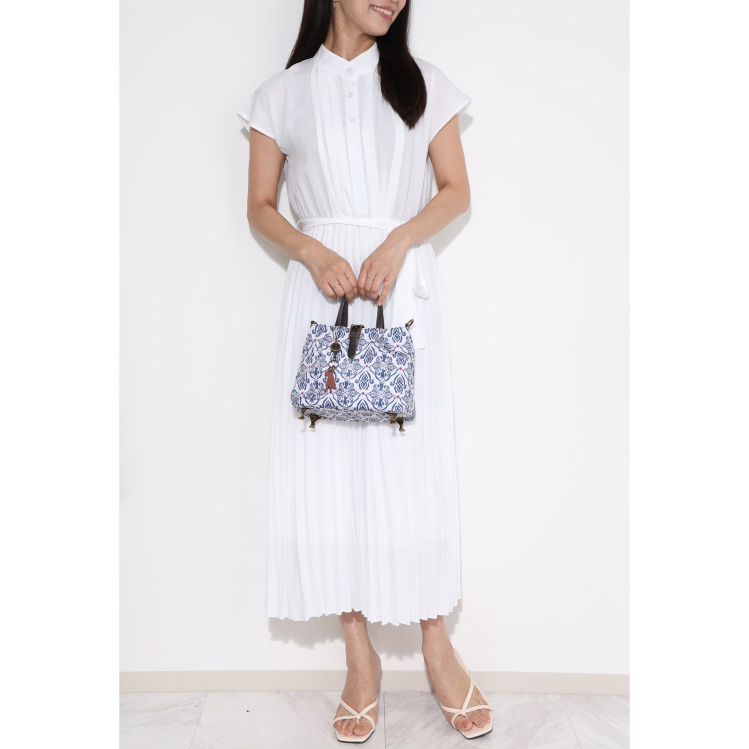 アオネコ ネコ足 ２ウェイ ミニショルダーバッグ ＜保護ネコ寄付チケット ９００円分付＞