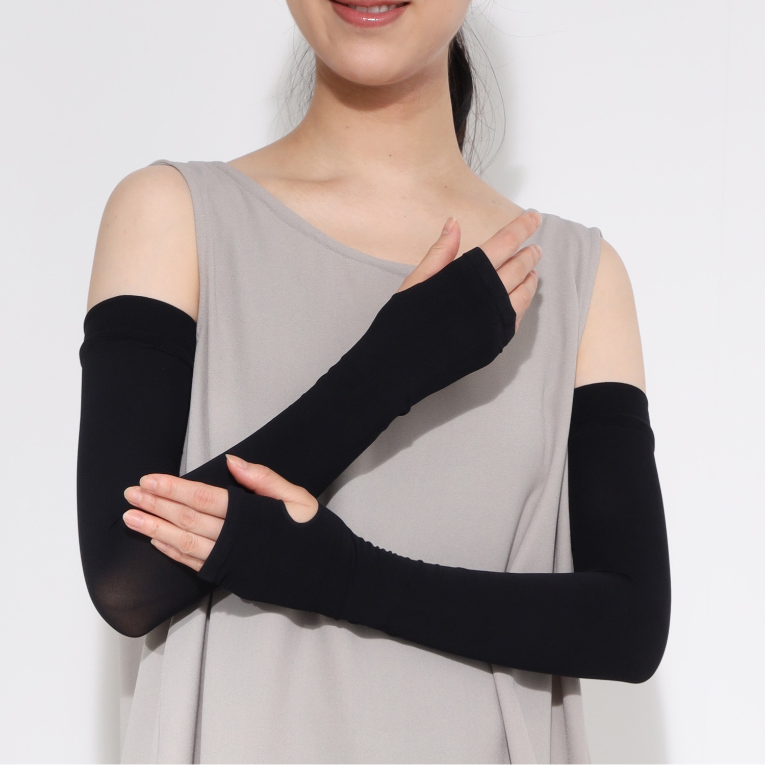 福助 日本製 ＵＶカット・のびーる冷感 キシリトール加工 アームカバー２枚セット