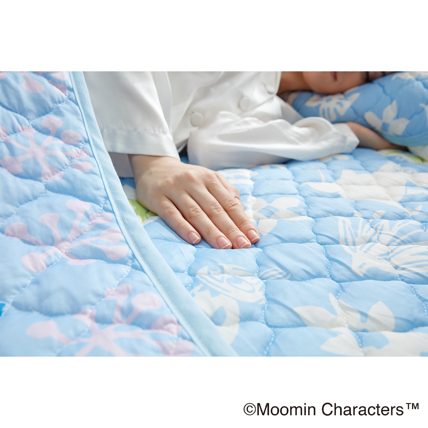 ＜ダブル＞ムーミン “夏至の喜び 　自然とともに” ひんやり敷きパッド 