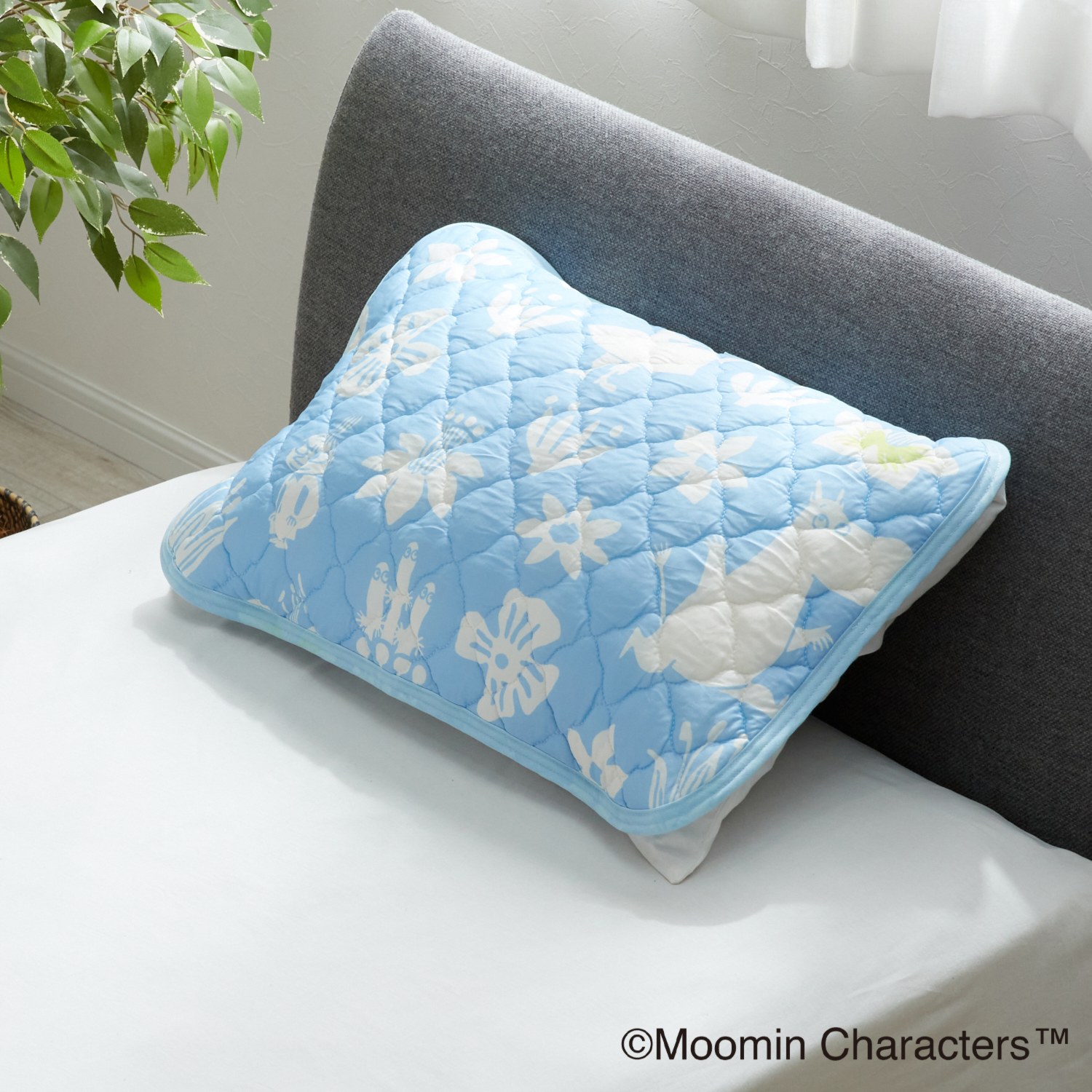 ムーミン “夏至の喜び 　自然とともに” ひんやり枕パッド３枚組 