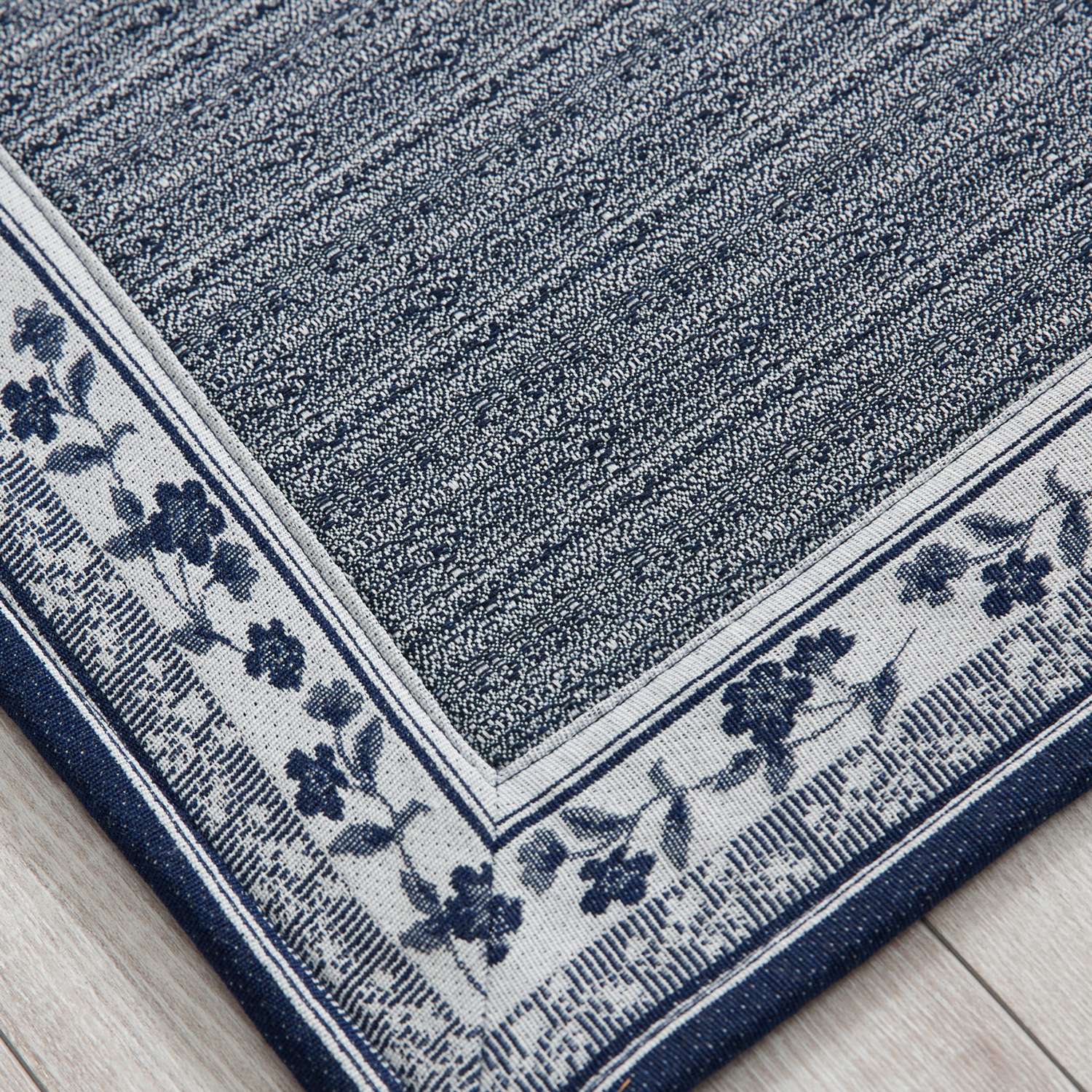 ＜１８０×２４０ｃｍ＞イケヒコ さらっと爽やか ジャガード織 除湿・消臭ラグ 