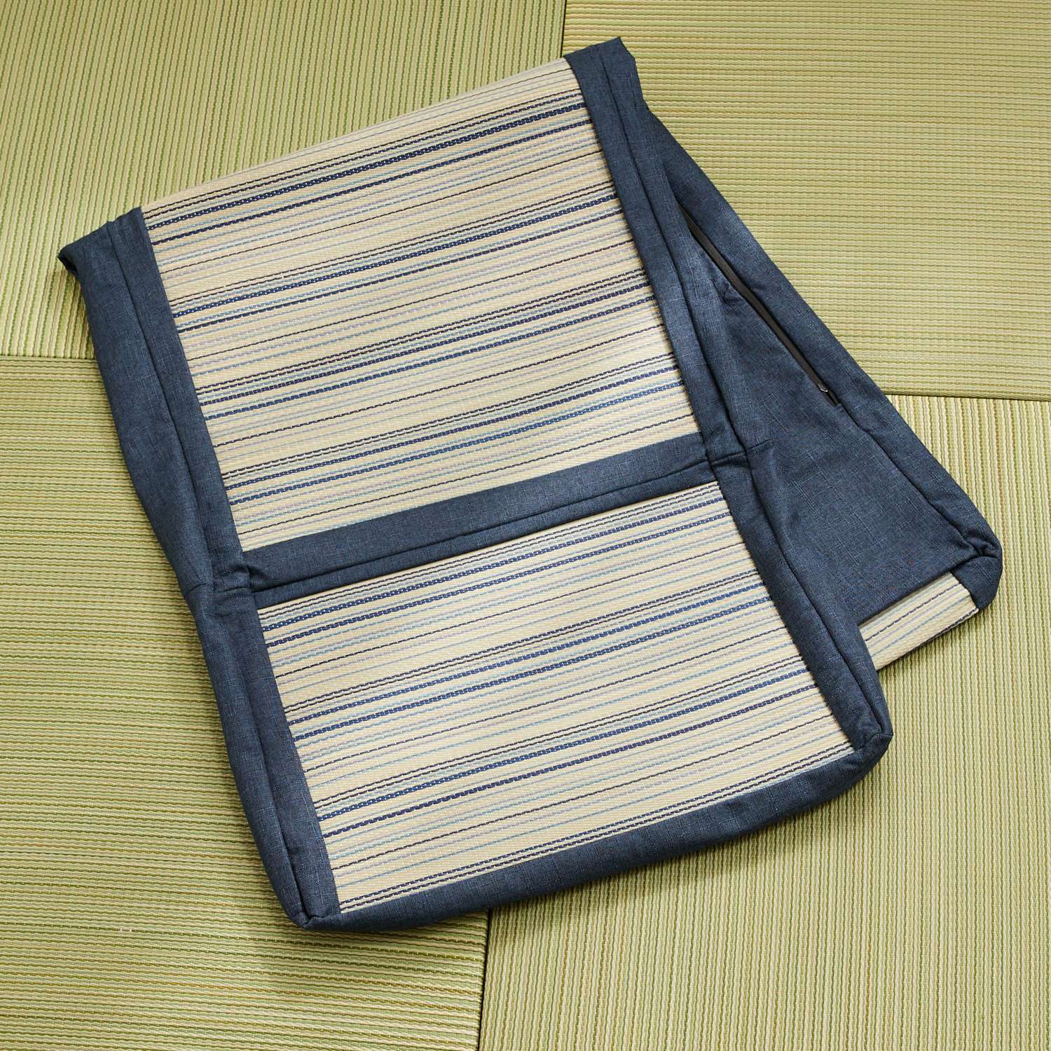 わごこち お好みの姿勢でくつろげる さらっと快適 い草カバー付 リクライニング座椅子