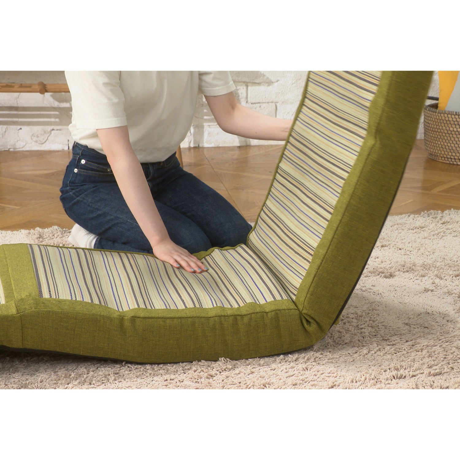 わごこち お好みの姿勢でくつろげる さらっと快適 い草カバー付 リクライニング座椅子