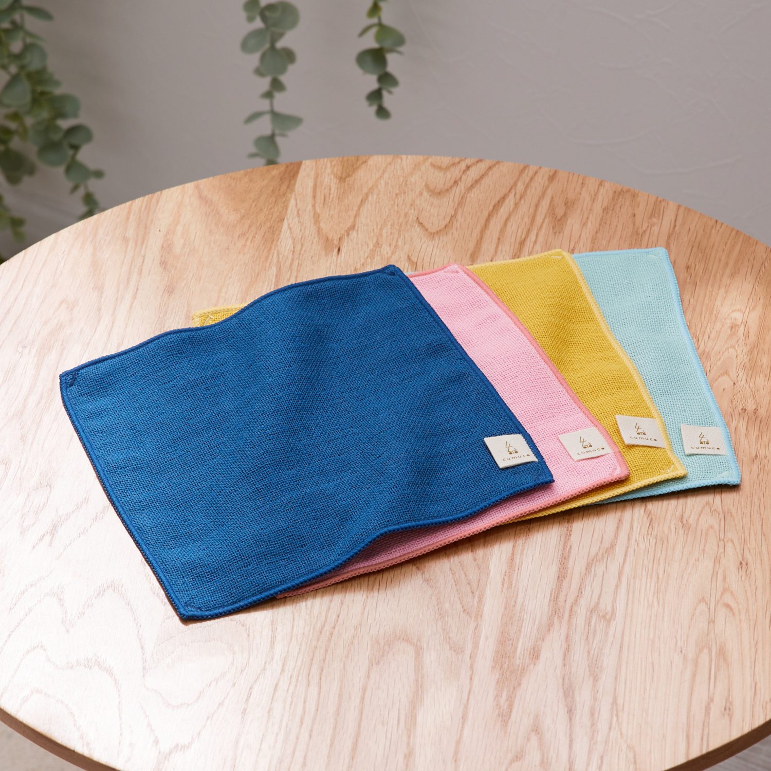 クムコ 三河木綿 和晒６重ガーゼ ポケットハンカチ４枚組