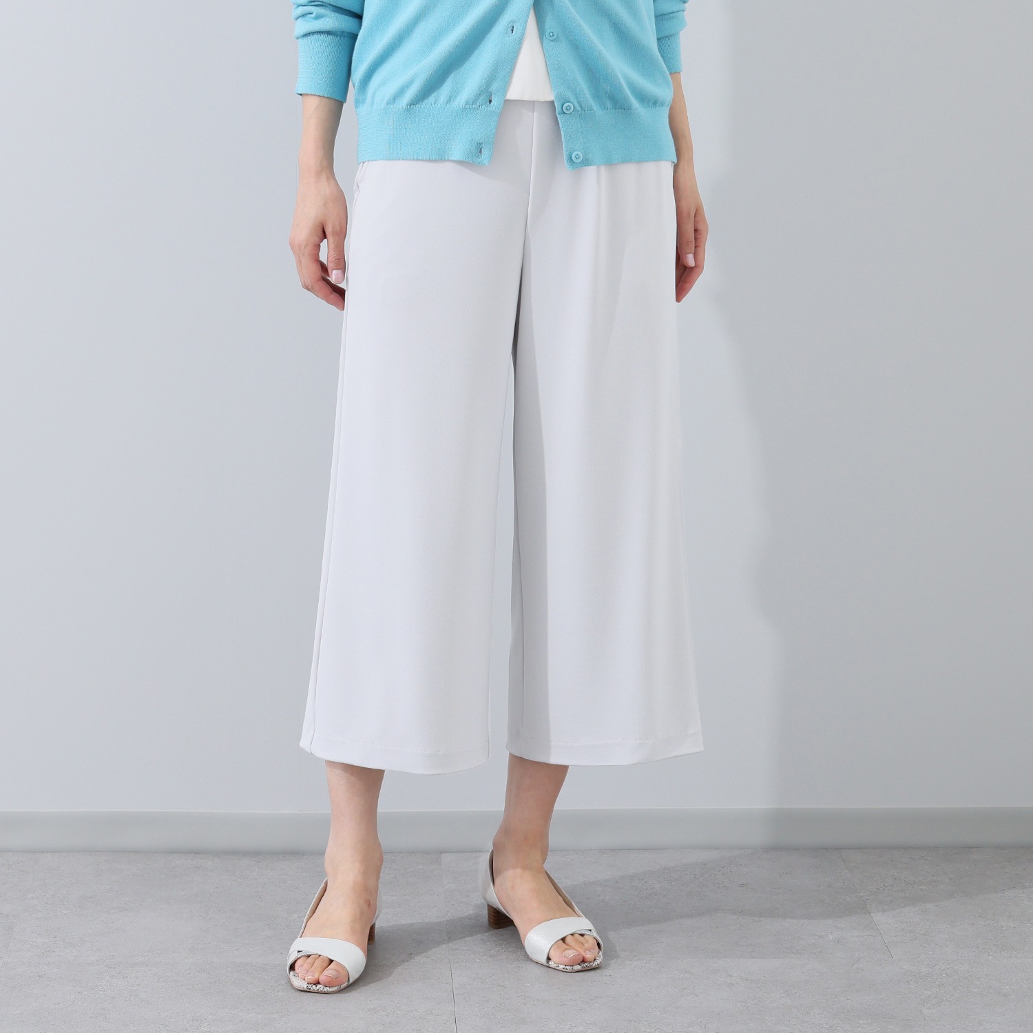 ピーツー ふんわりサラッと冷感 フレアークロップトパンツ