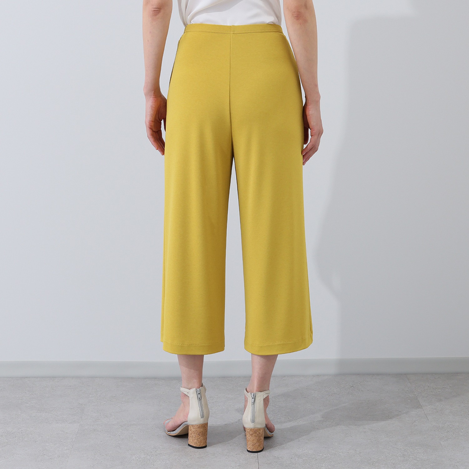 ピーツー ふんわりサラッと冷感 フレアークロップトパンツ