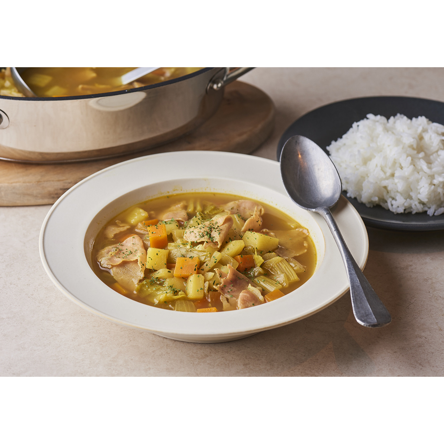 マイヤー 出来立てをそのまま食卓へ 収納性や機能性も 兼ね備えた スリムパン ＜２５ｃｍ＞