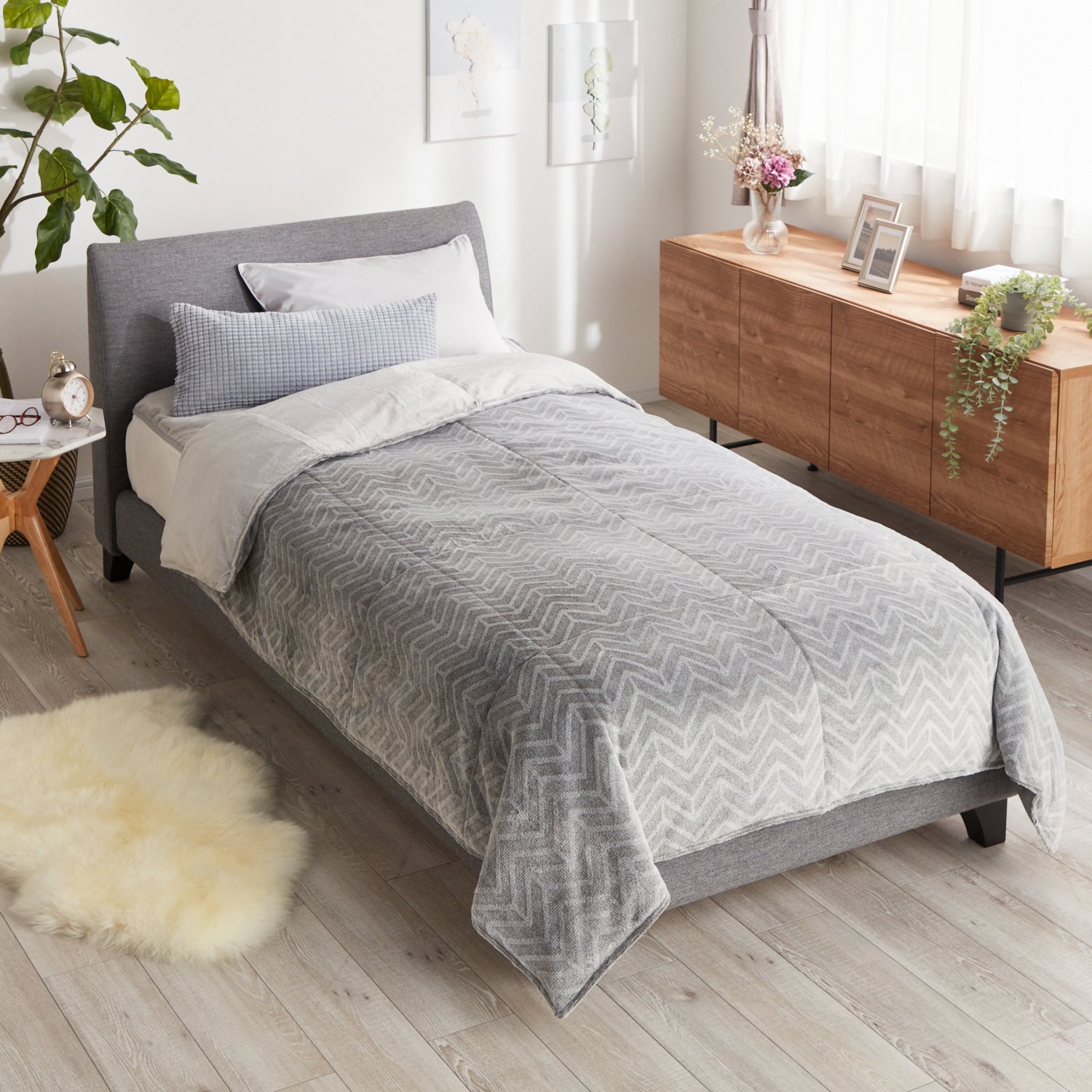 モリリン フランス産羽毛と アルミ蒸着蓄熱シートで しっかり暖か！ ハイパー メタルウォームＩＩＩ ふわぽか掛けふとん ＜セミダブル＞