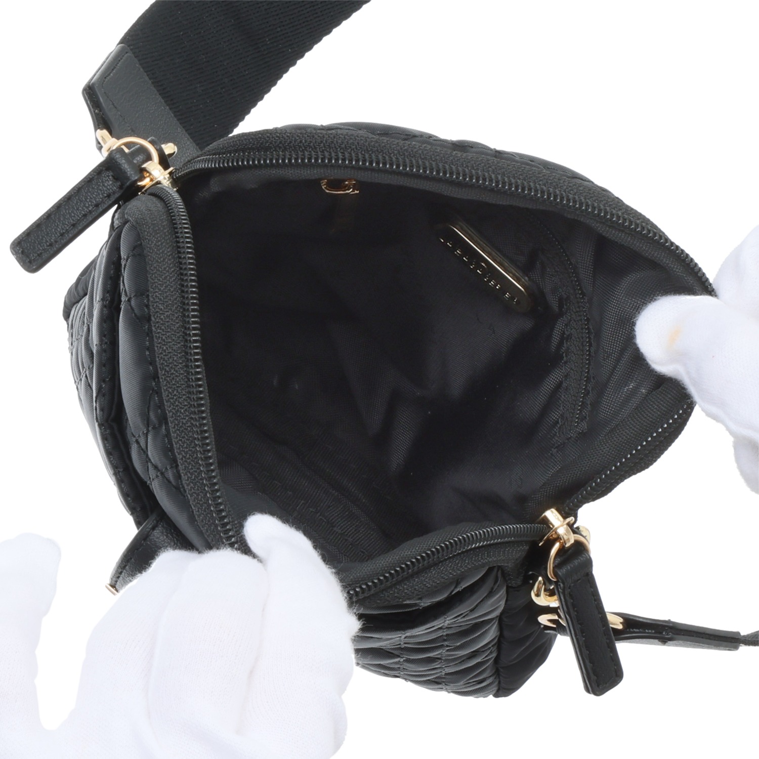 ラ・バガジェリー はっ水 ナイロンキルティング スマホショルダー