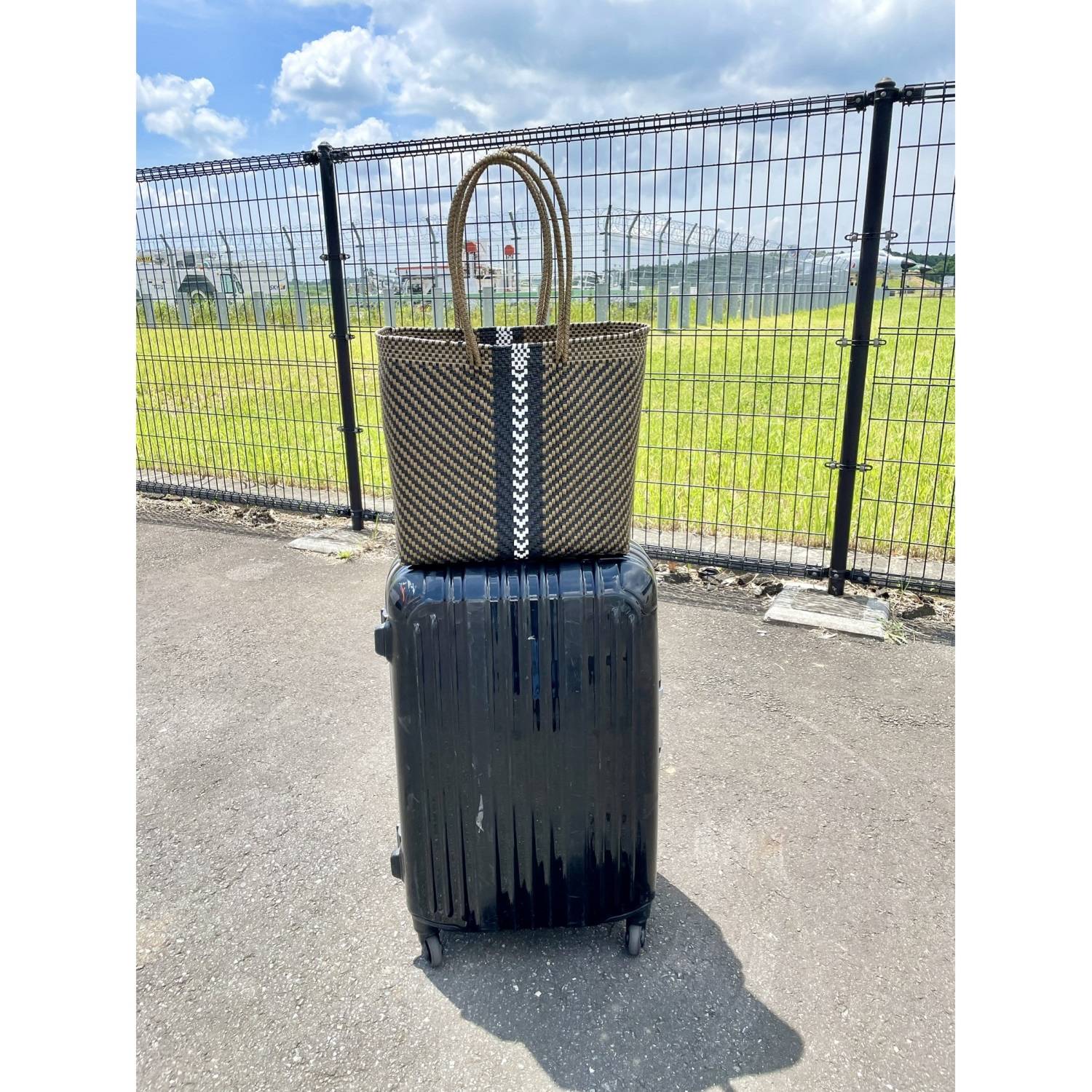 ムーンバード 手編みのメルカドバッグ ＜センターライン　Ｌ＞ 