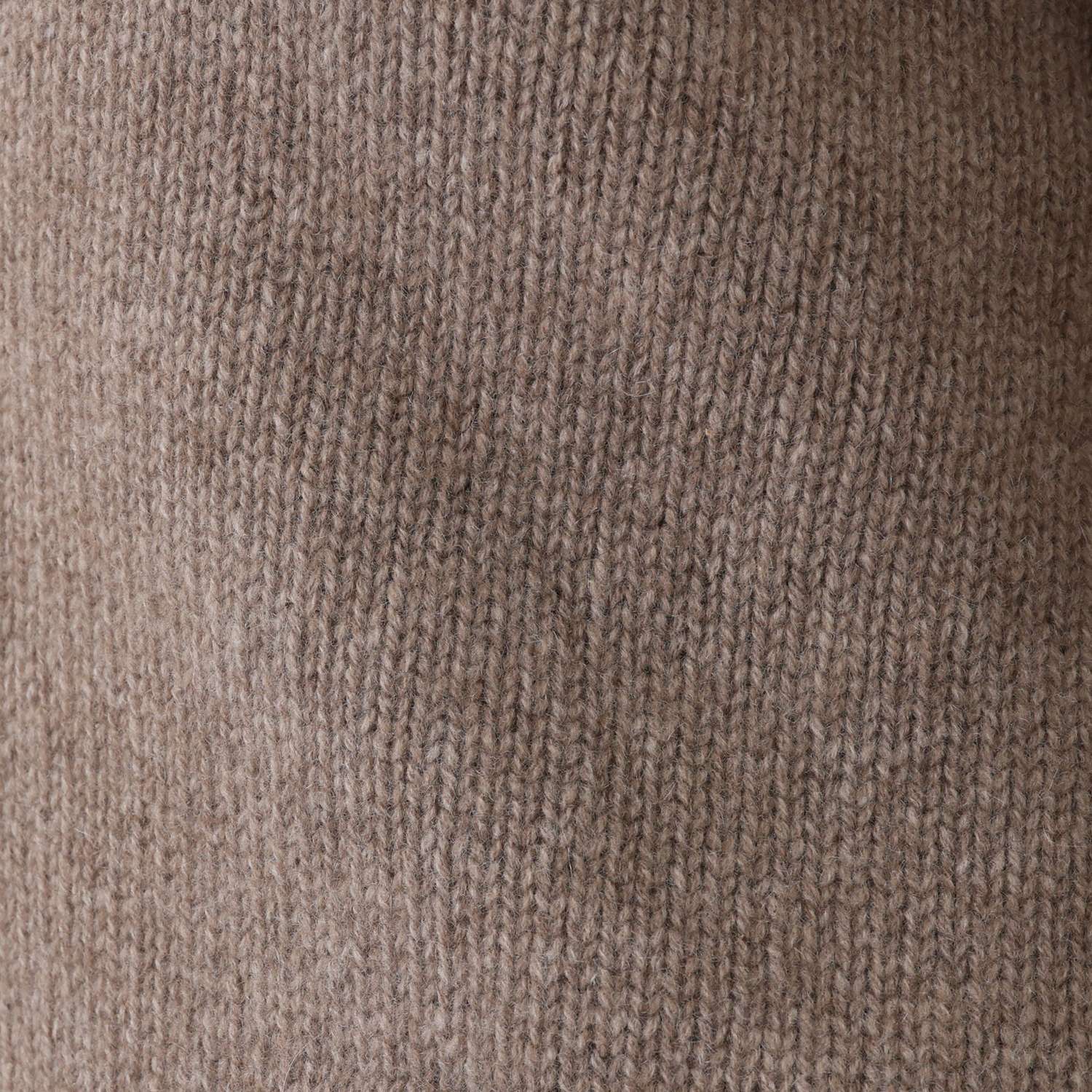 ルーエン　ローズ 内モンゴル産カシミヤ Ｖネックカーディガン