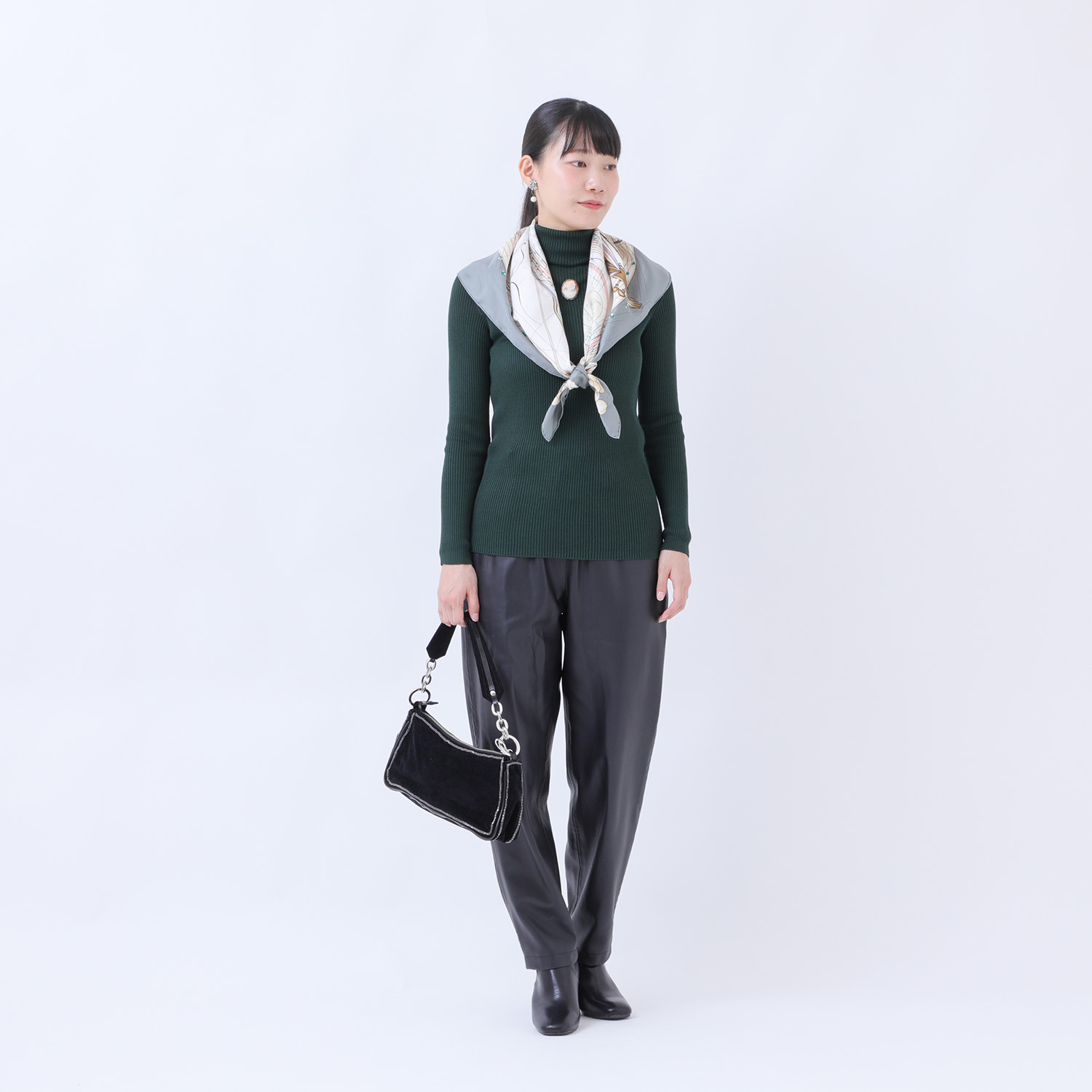 エウラーカ 日本製　洗えるシルク リブ編タートルネック プルオーバー 