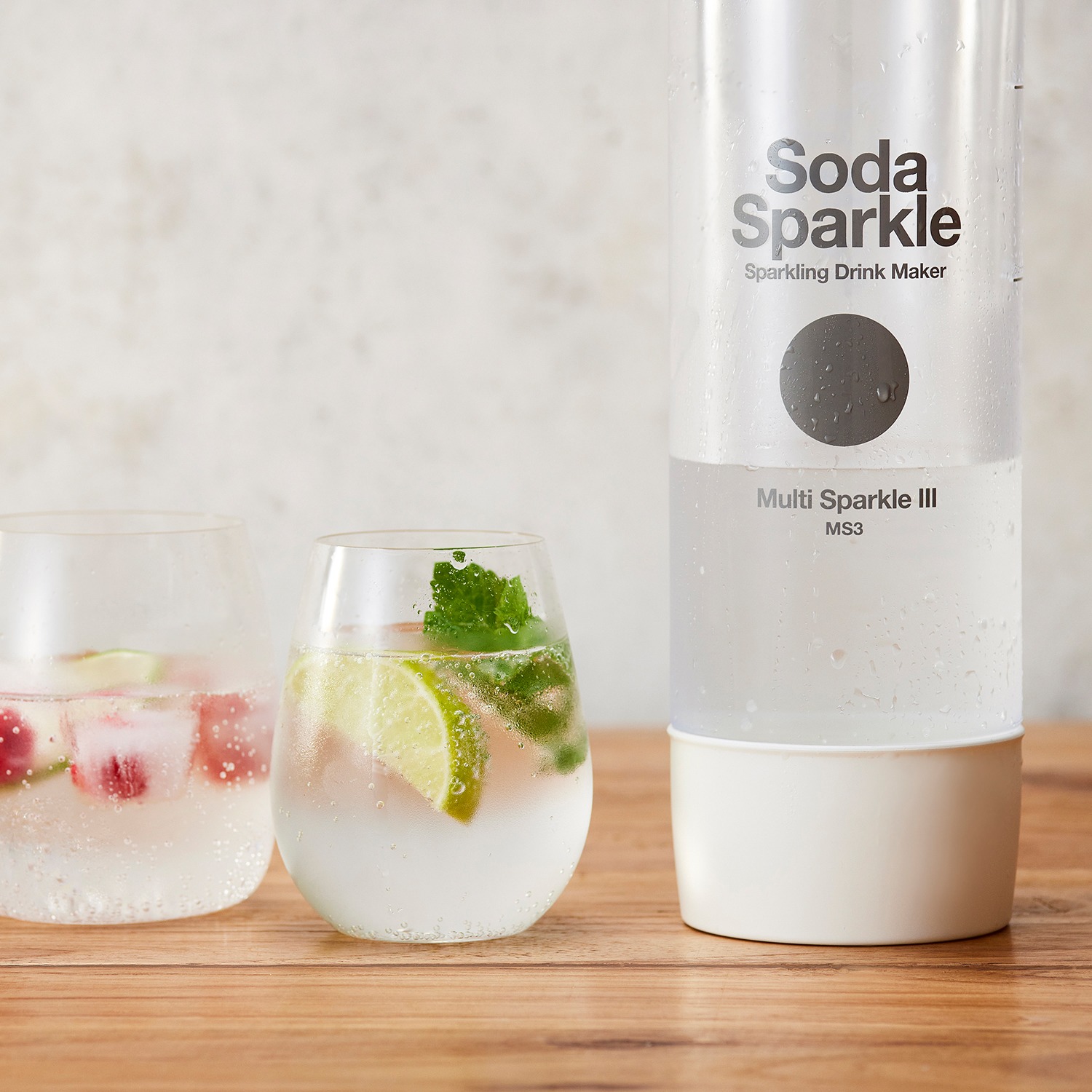 水やジュース、白ワインも 手軽にスパークリング！ ポータブル炭酸メーカー マルチスパークル３ 特別セット