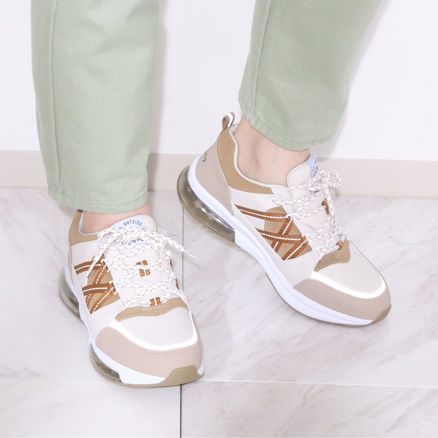 キャプテンスタッグ レースアップ エアーソールスニーカー