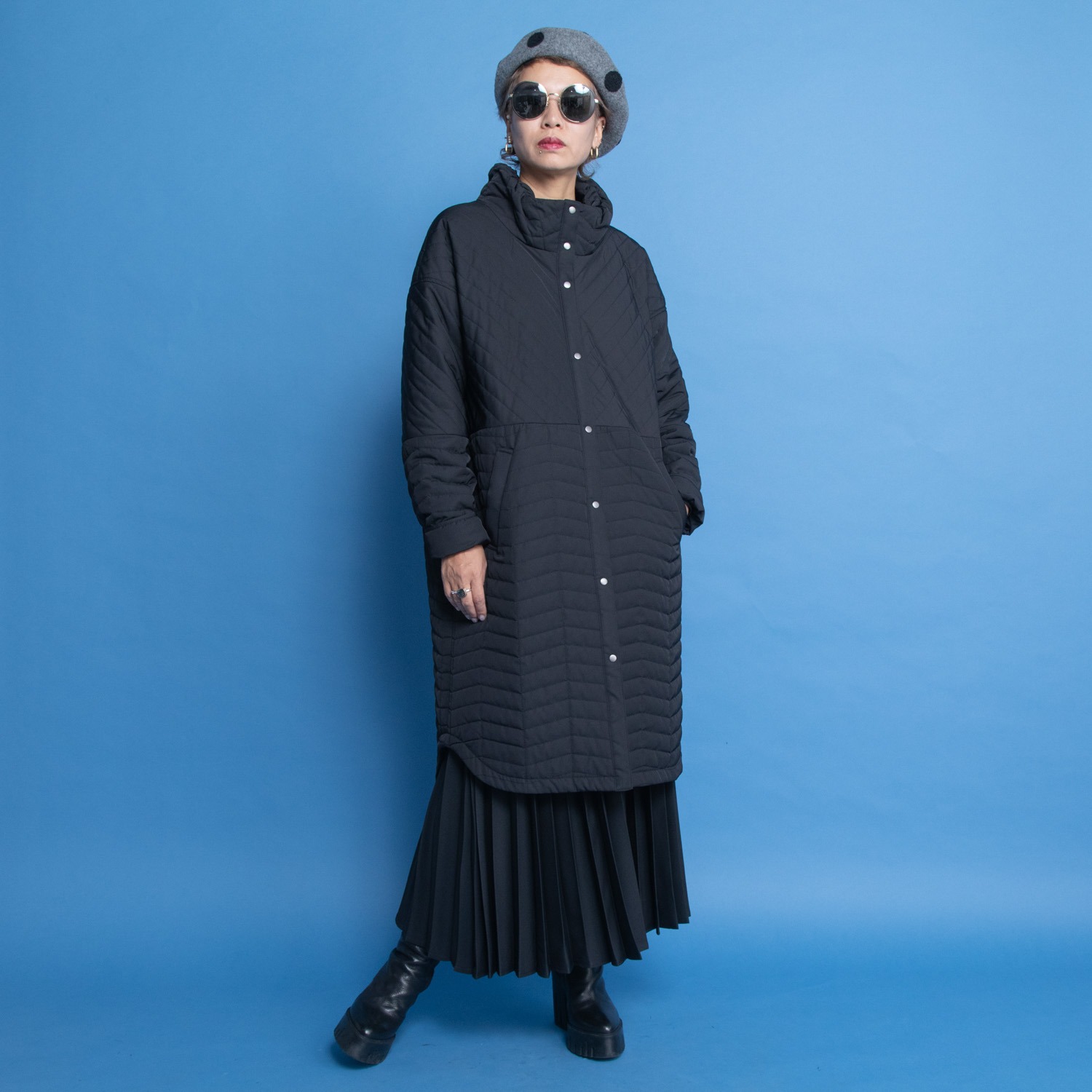 ヨーコモリモト キルトステッチデザイン ボリュームネック ロングコート