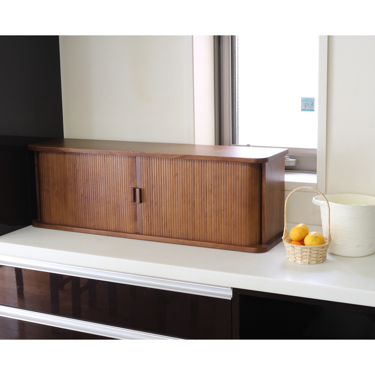 天然木桐製 カウンター上収納庫 竹製ジャバラ扉式 ＜幅９０ｃｍ・ハイ＞ 完成品でお届け