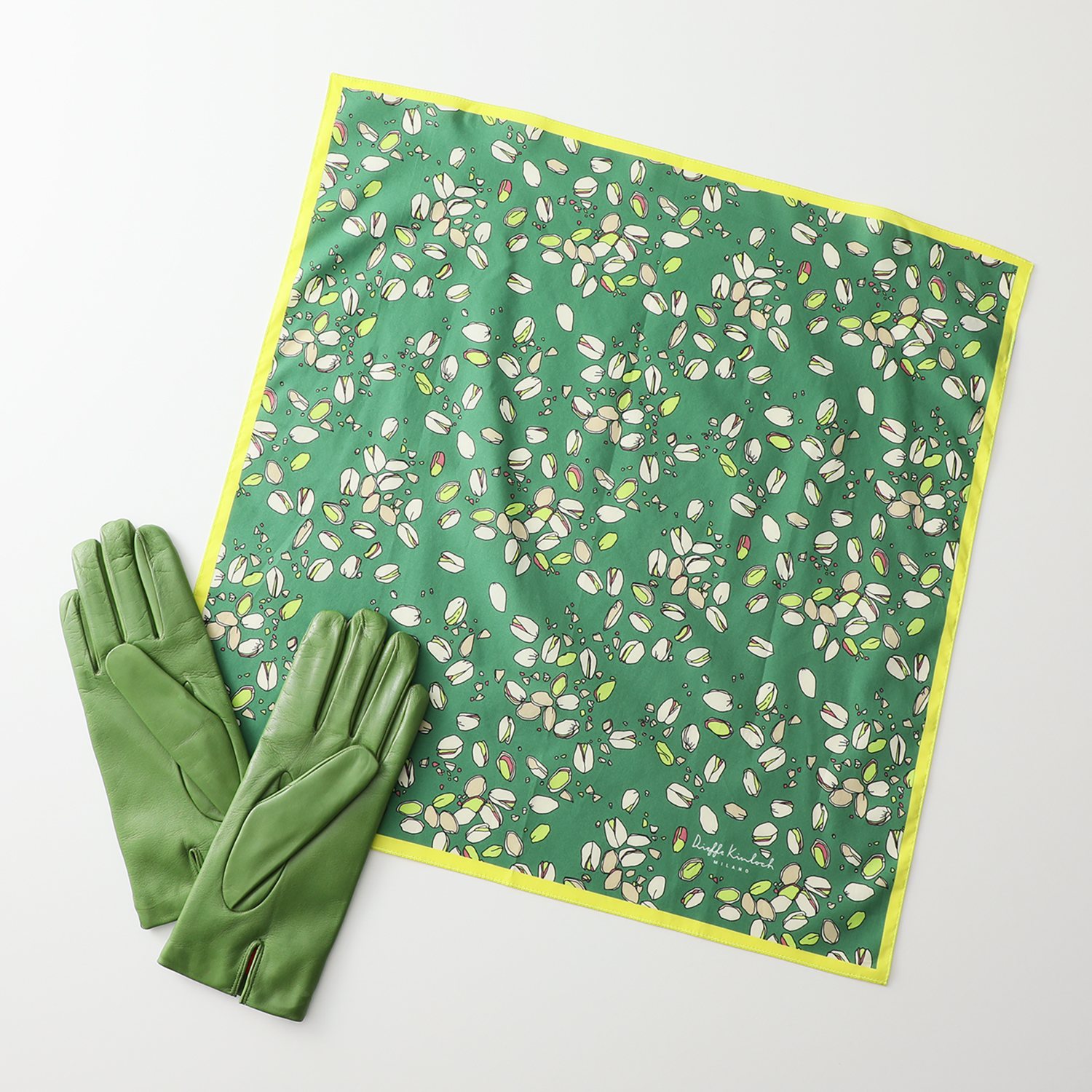 ジリオ・ フィオレンティーノ グローブ＆ ディエッフェ・キンロック ハンカチ