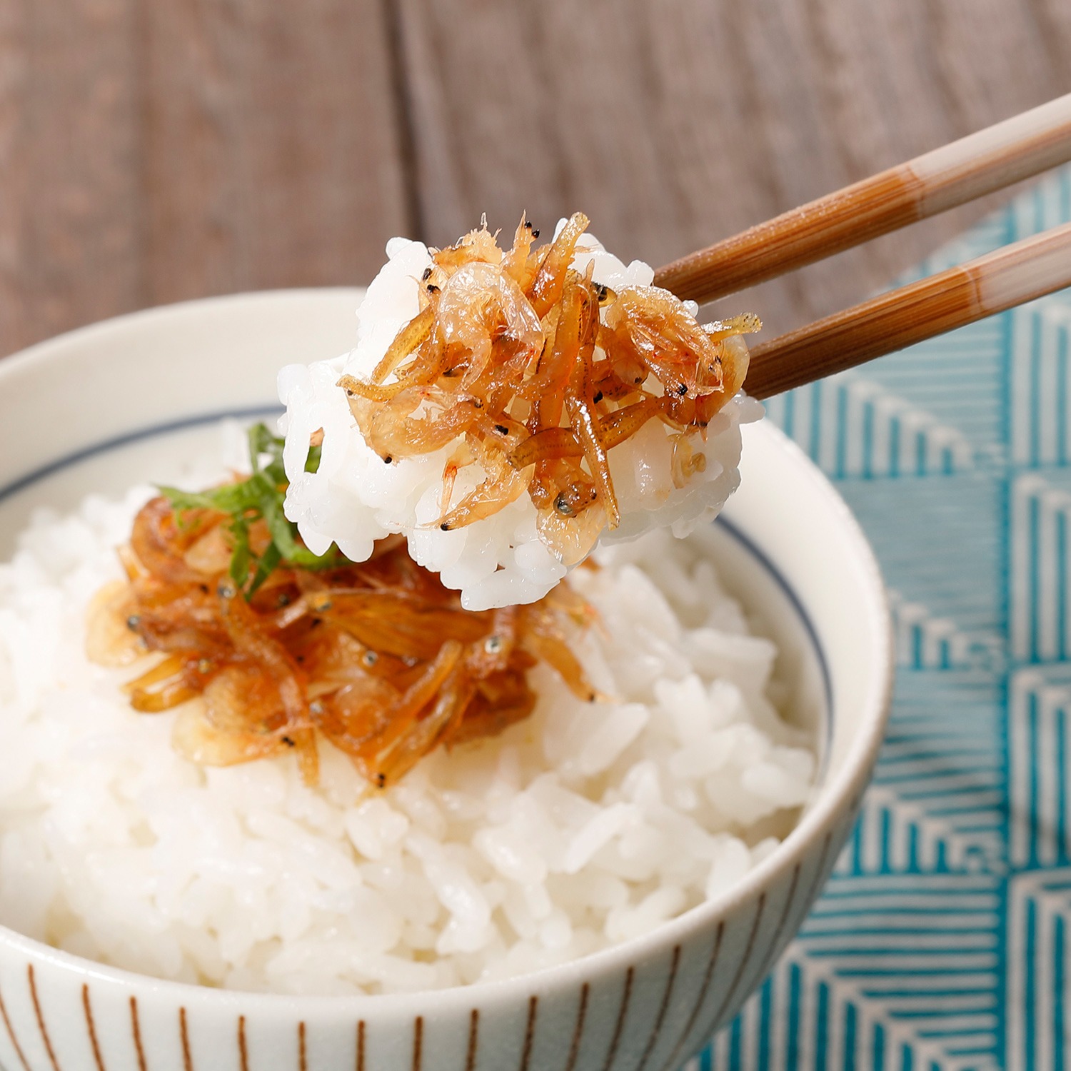 愛知＜マル伊商店＞ 生炊き！ しらすと小えびの佃煮