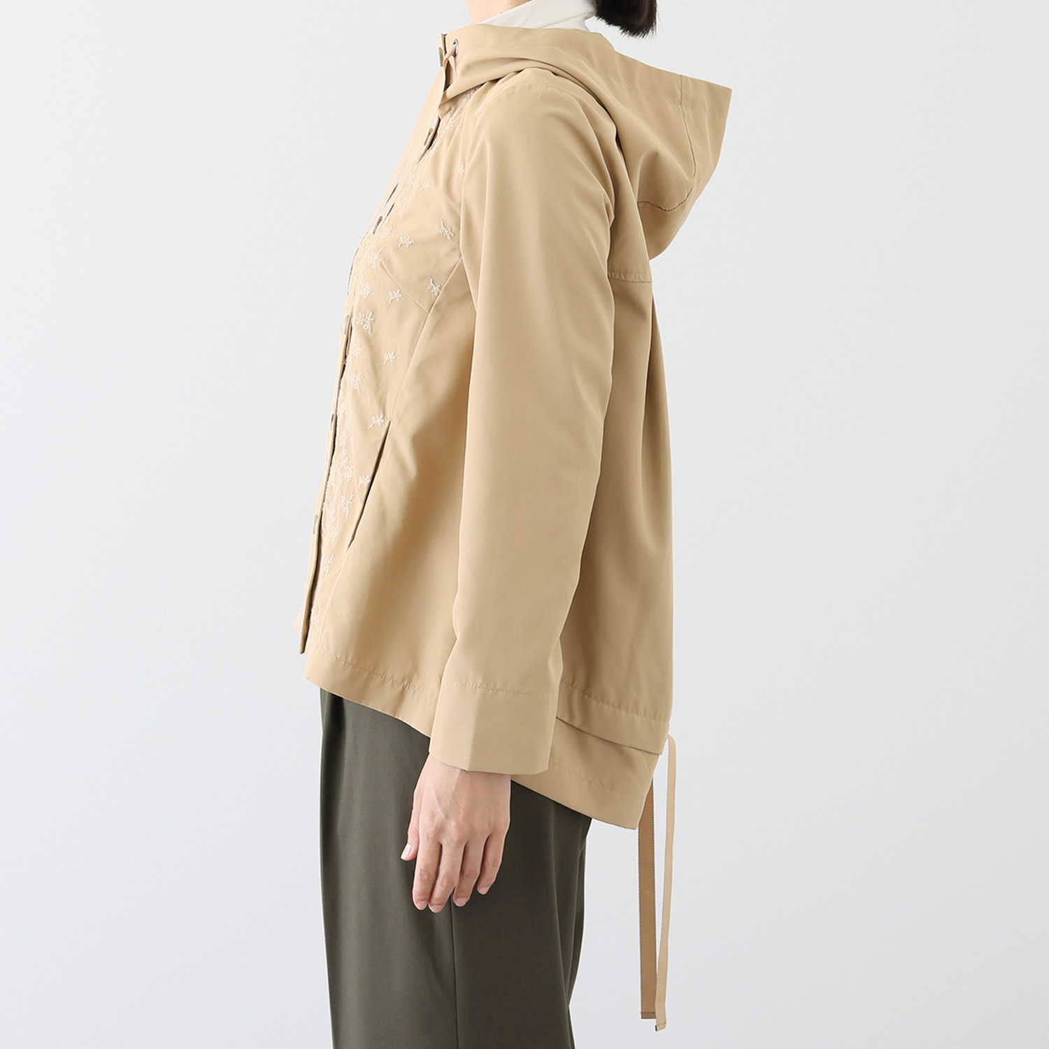 ダジュール 刺しゅうデザイン ブルゾン