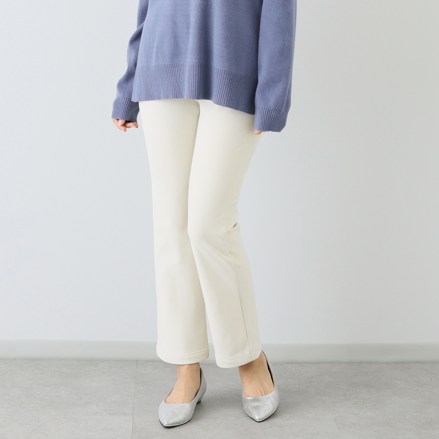 ラ・シュシュ 蓄熱保温・防シワ トリコット美起毛 ストレートパンツ ＜股下６８ｃｍ＞