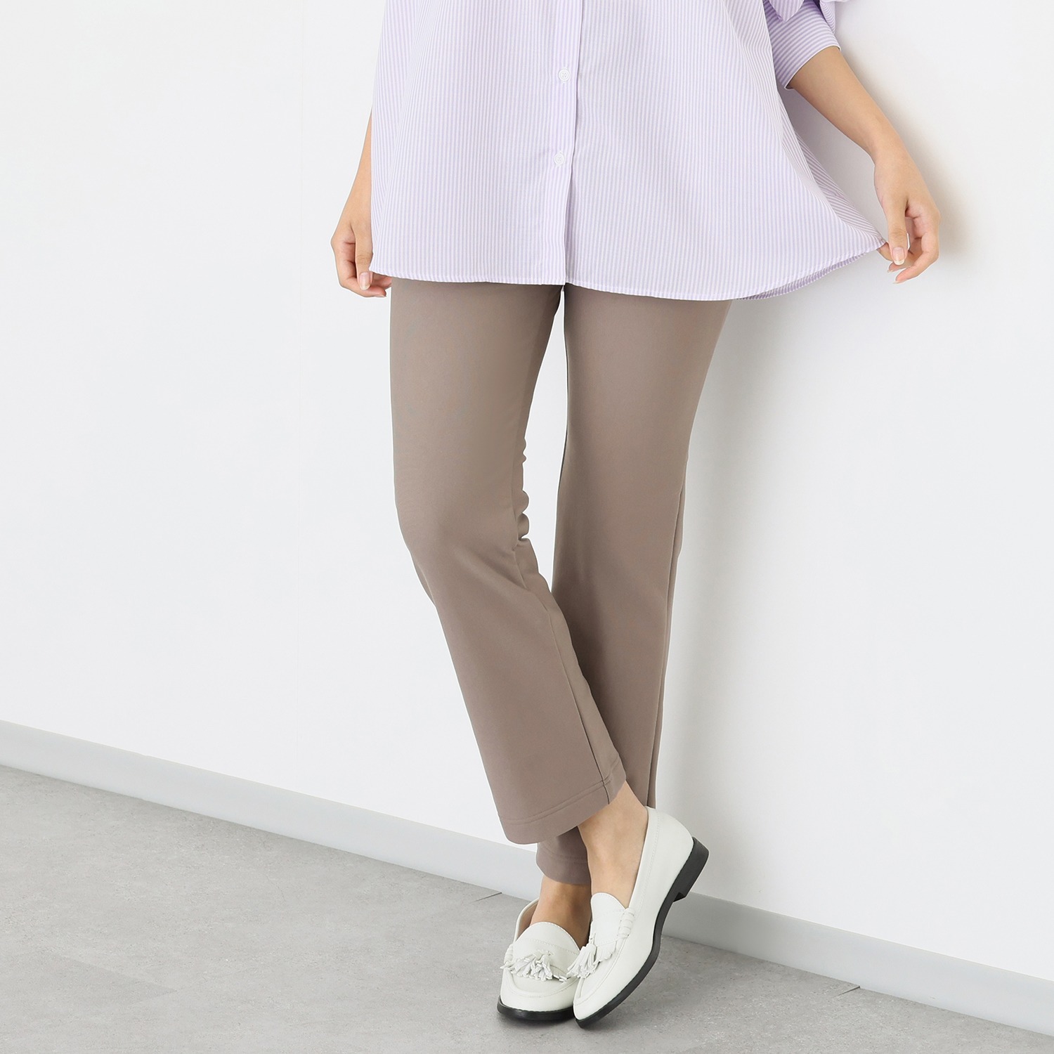 ラ・シュシュ 蓄熱保温・防シワ トリコット美起毛 ストレートパンツ ＜股下６８ｃｍ＞