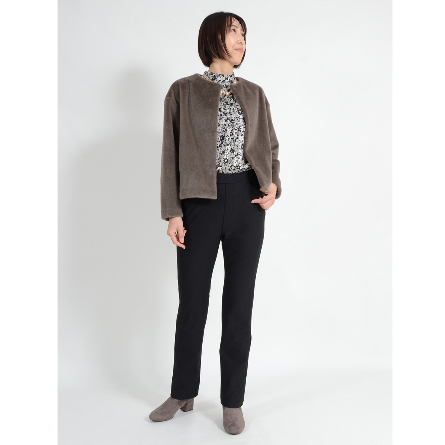 ラ・シュシュ 蓄熱保温・防シワ トリコット美起毛 ストレートパンツ ＜股下６８ｃｍ＞