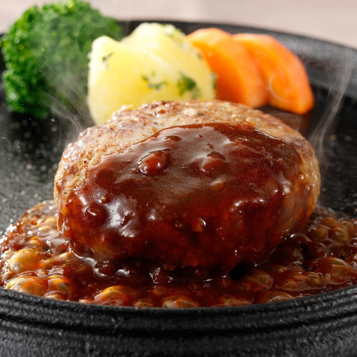 米久　贅沢なコク！ お肉を味わうハンバーグ ＜ソース３種セット＞