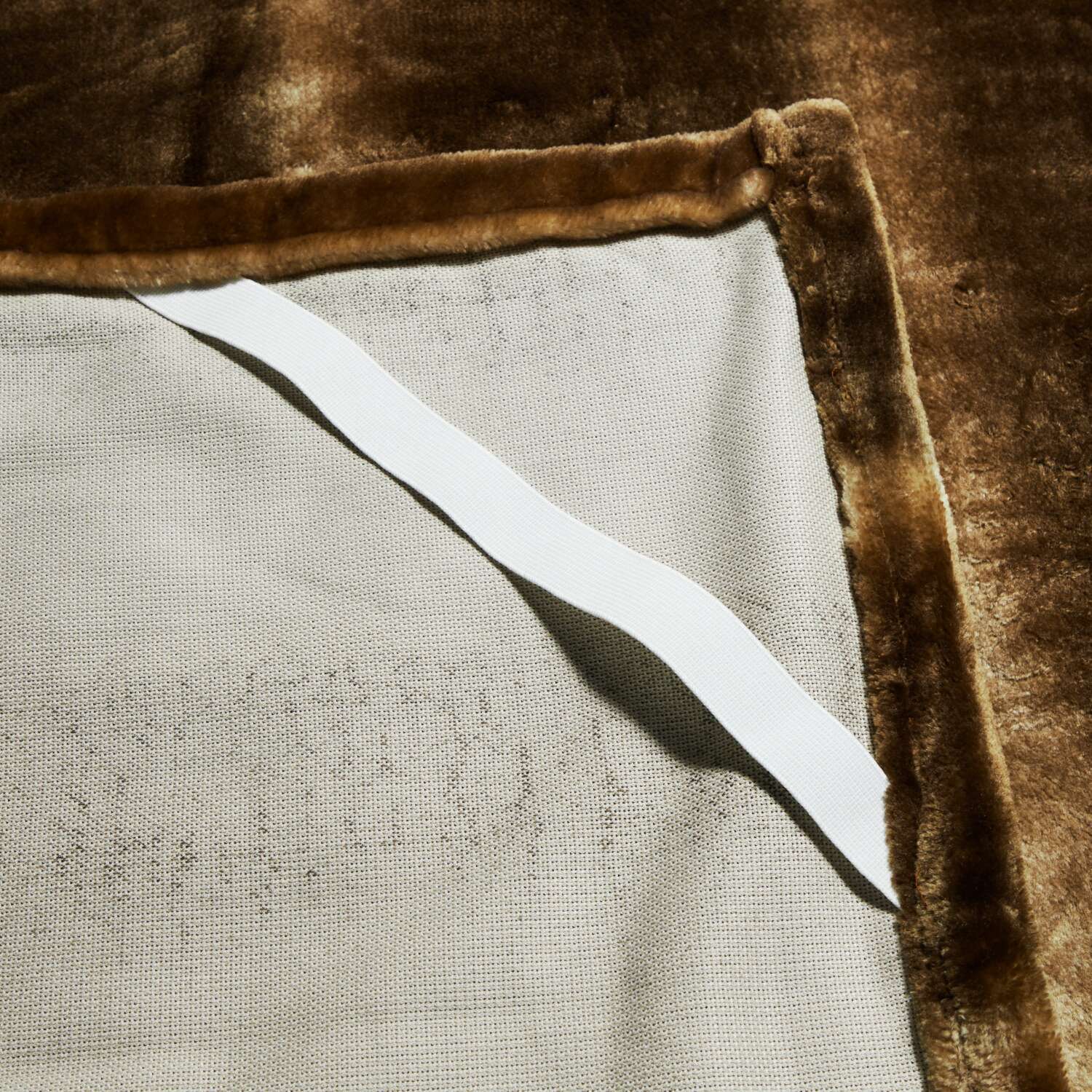 快眠博士 ダブル発熱で極上の暖かさ カルドニード・ノッテ３ リッチファー風敷き毛布 ＜ダブル＞