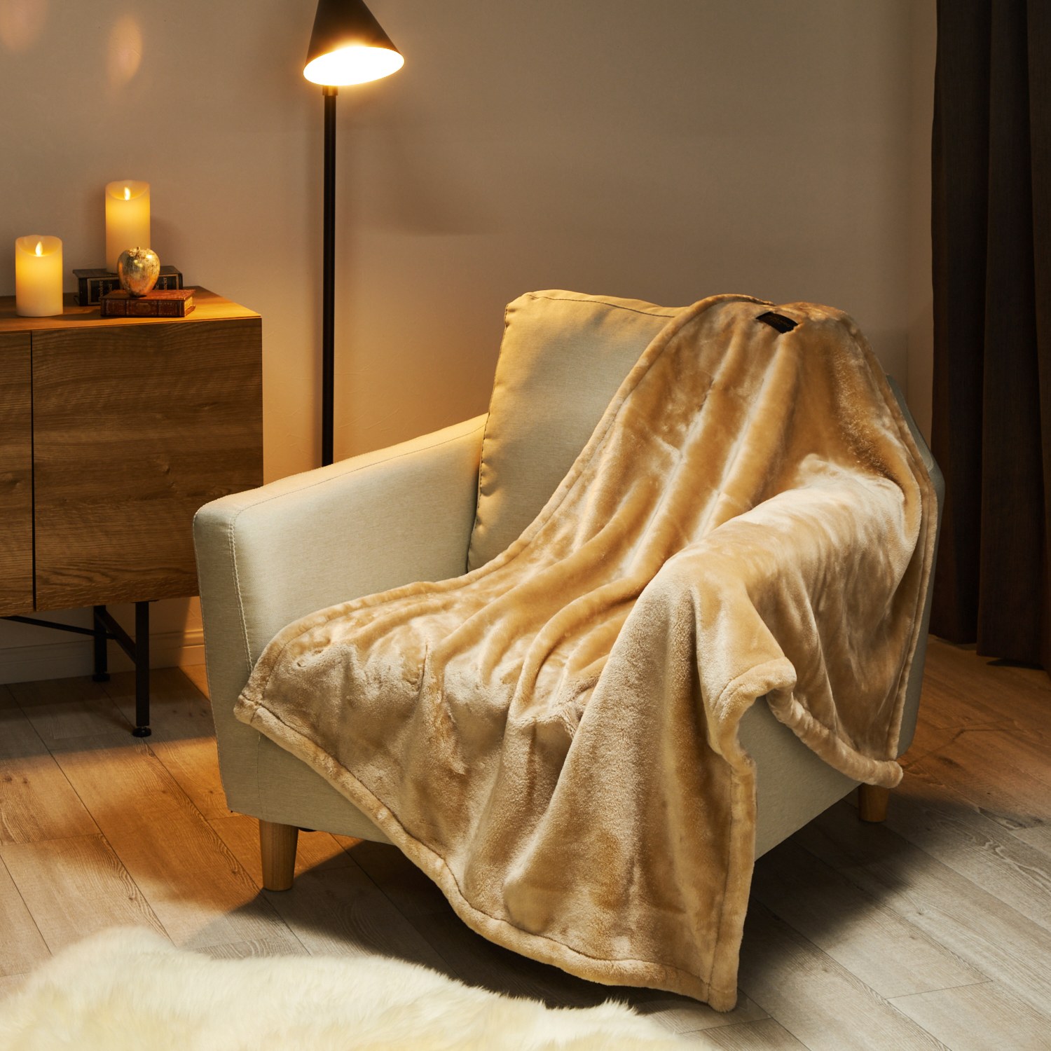 快眠博士 ダブル発熱で極上の暖かさ カルドニード・ノッテ３ リッチファー風ひざ掛け